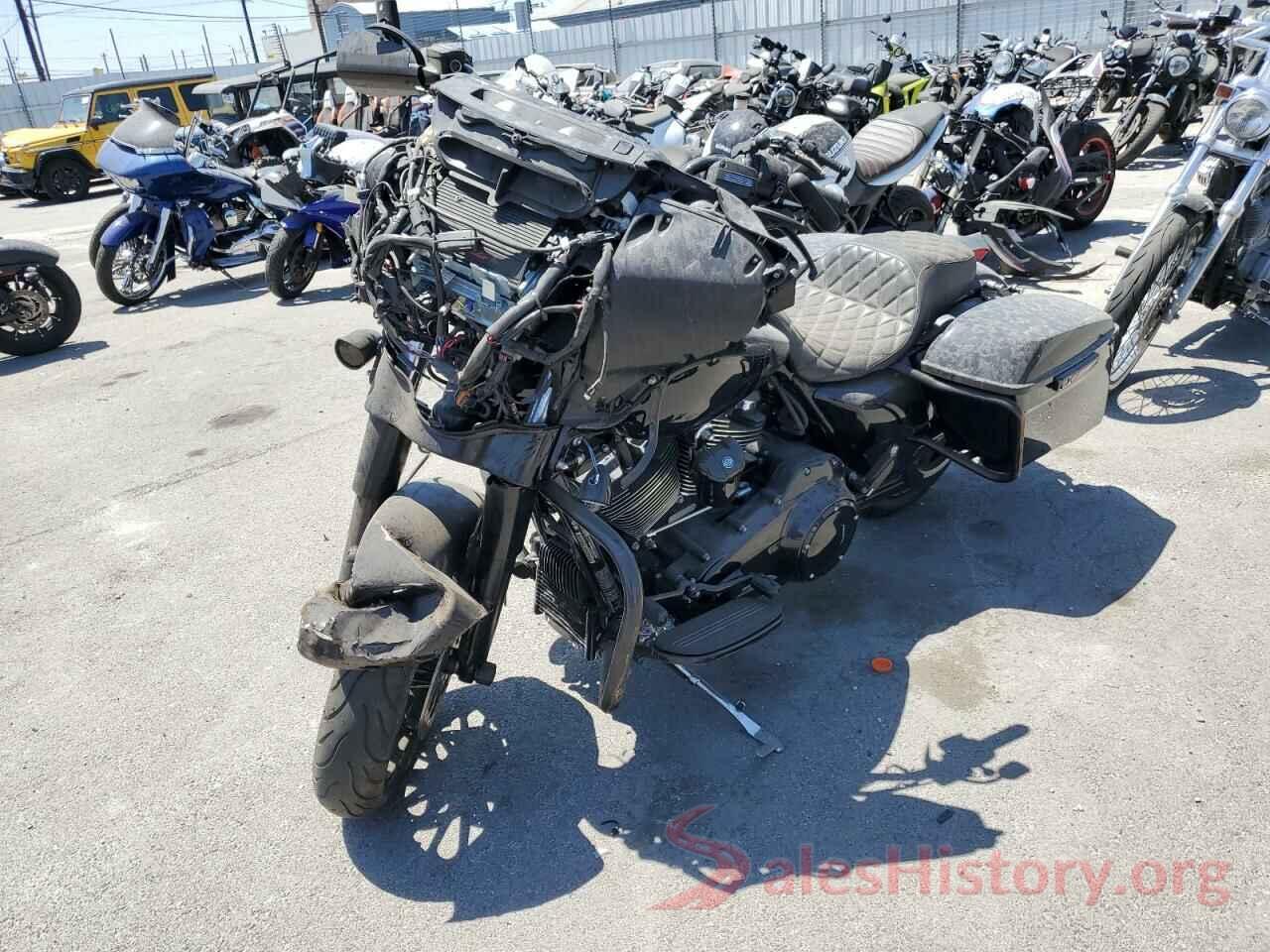 1HD1KRC36JB665868 2018 HARLEY-DAVIDSON FL