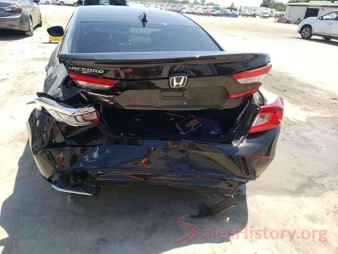 1HGCV1F13JA177434 2018 HONDA ACCORD