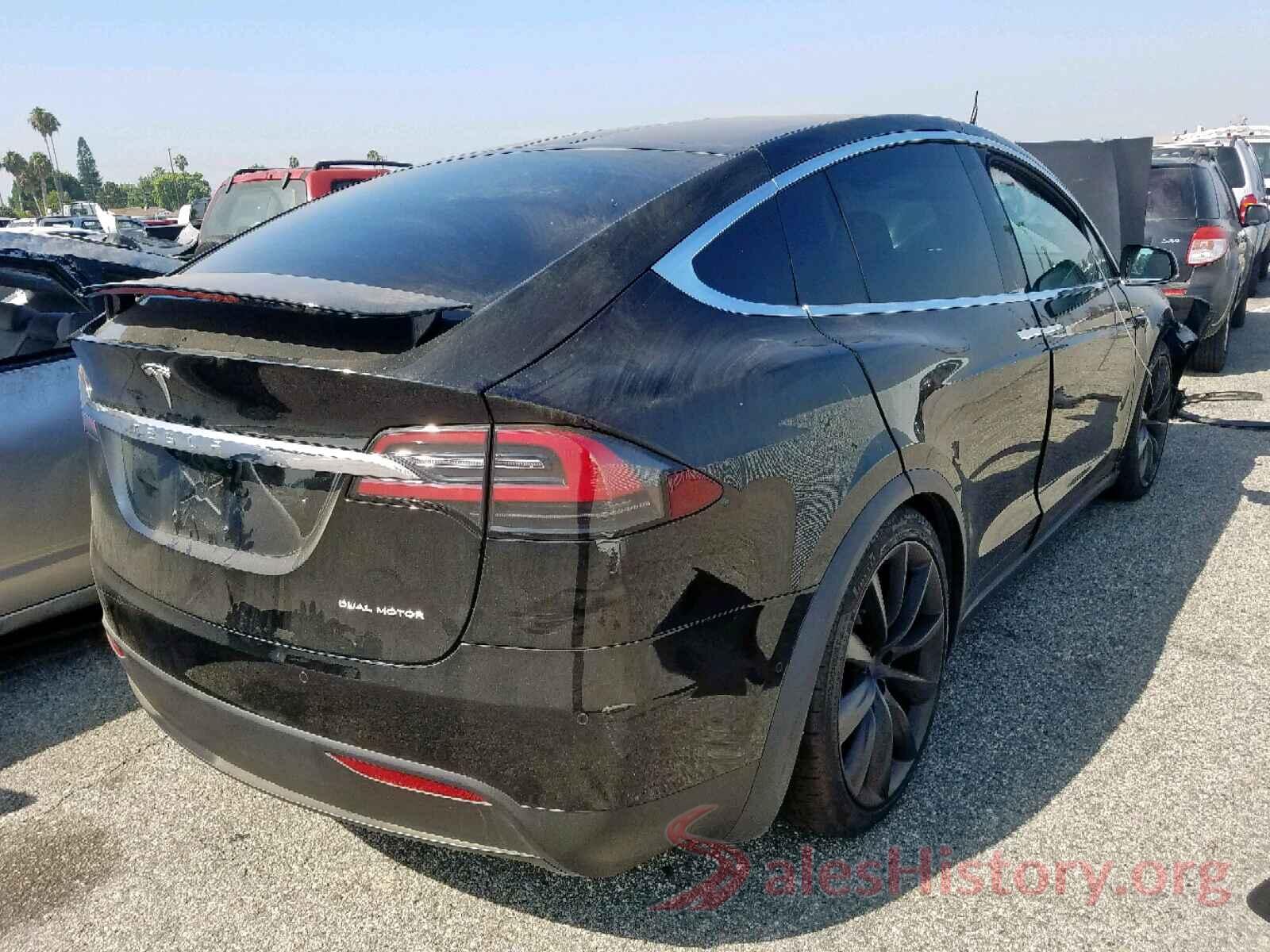 5YJXCBE21KF182758 2019 TESLA MODEL X