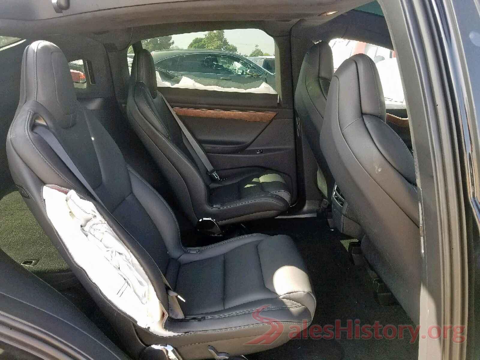 5YJXCBE21KF182758 2019 TESLA MODEL X