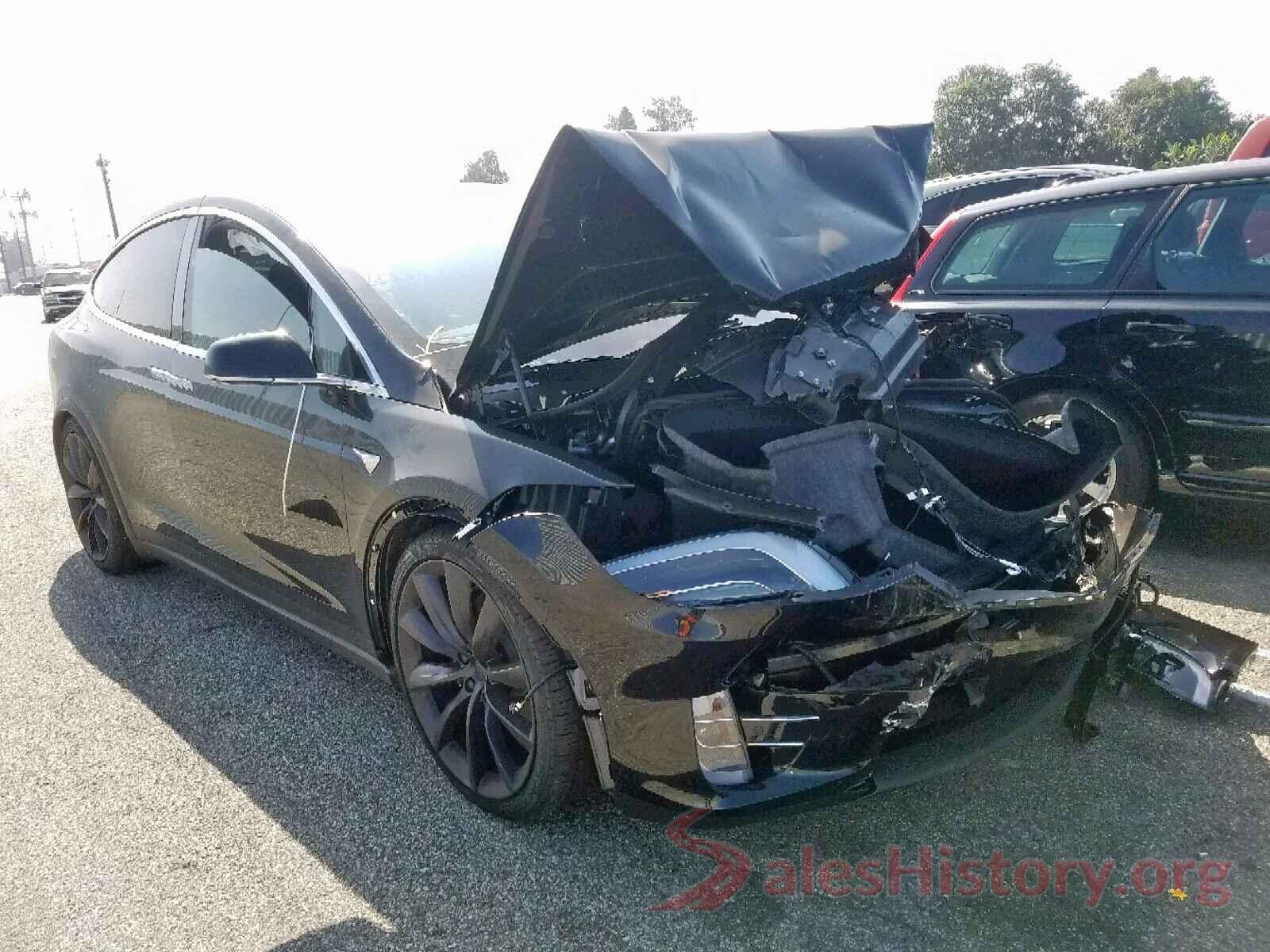 5YJXCBE21KF182758 2019 TESLA MODEL X