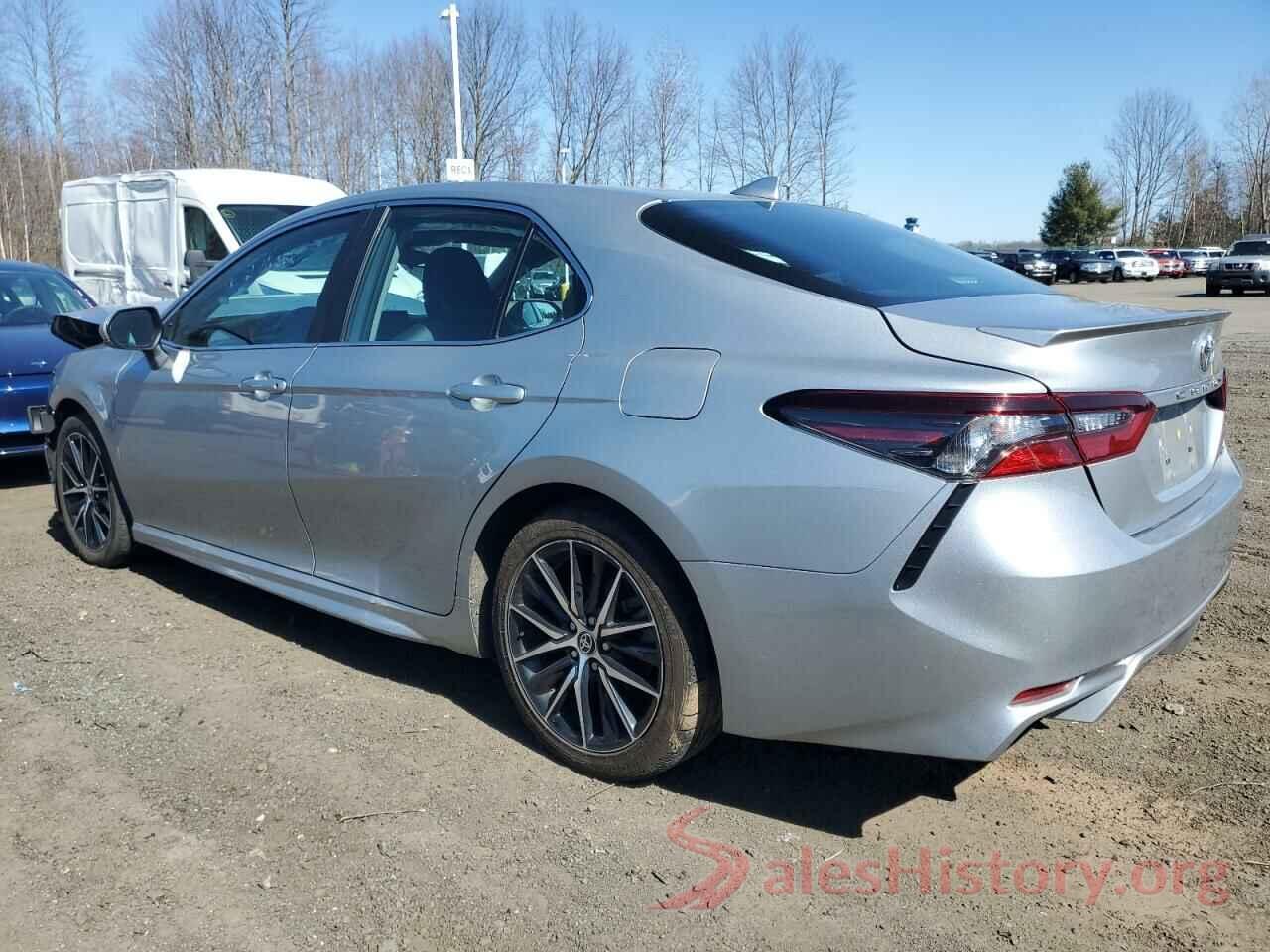 4T1G11AK9MU424188 2021 TOYOTA CAMRY