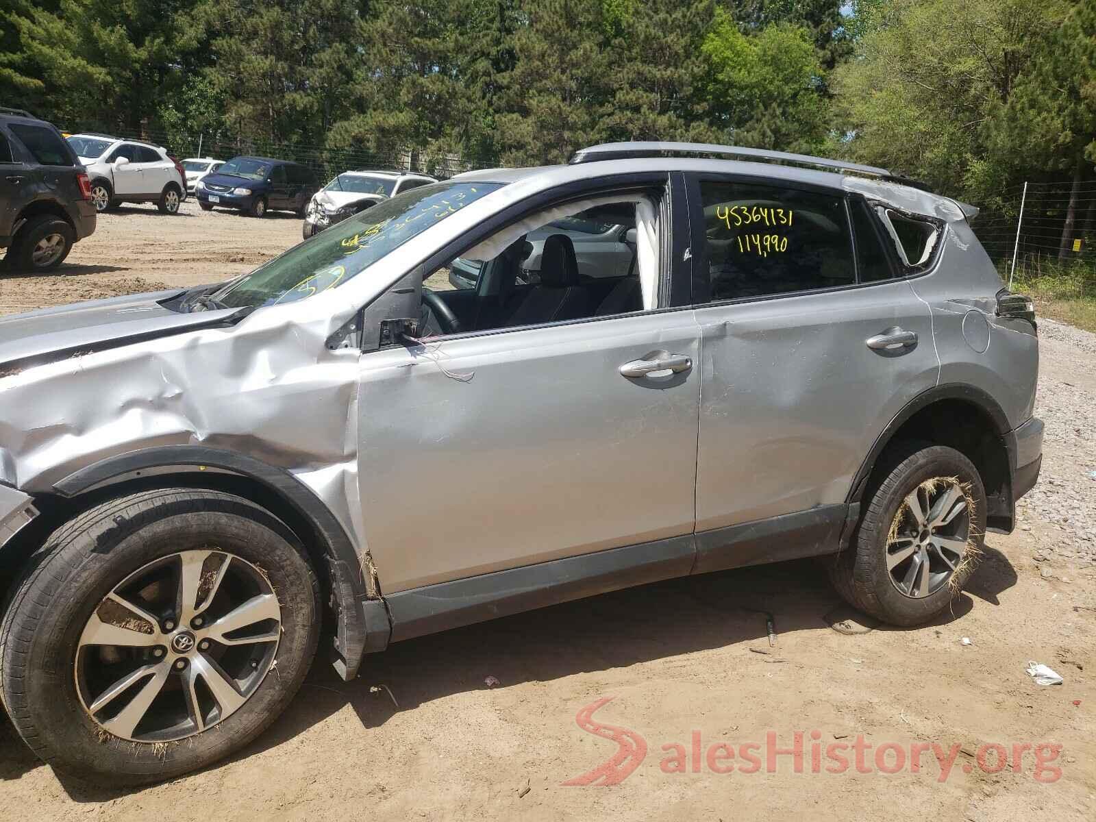 2T3RFREVXHW554457 2017 TOYOTA RAV4