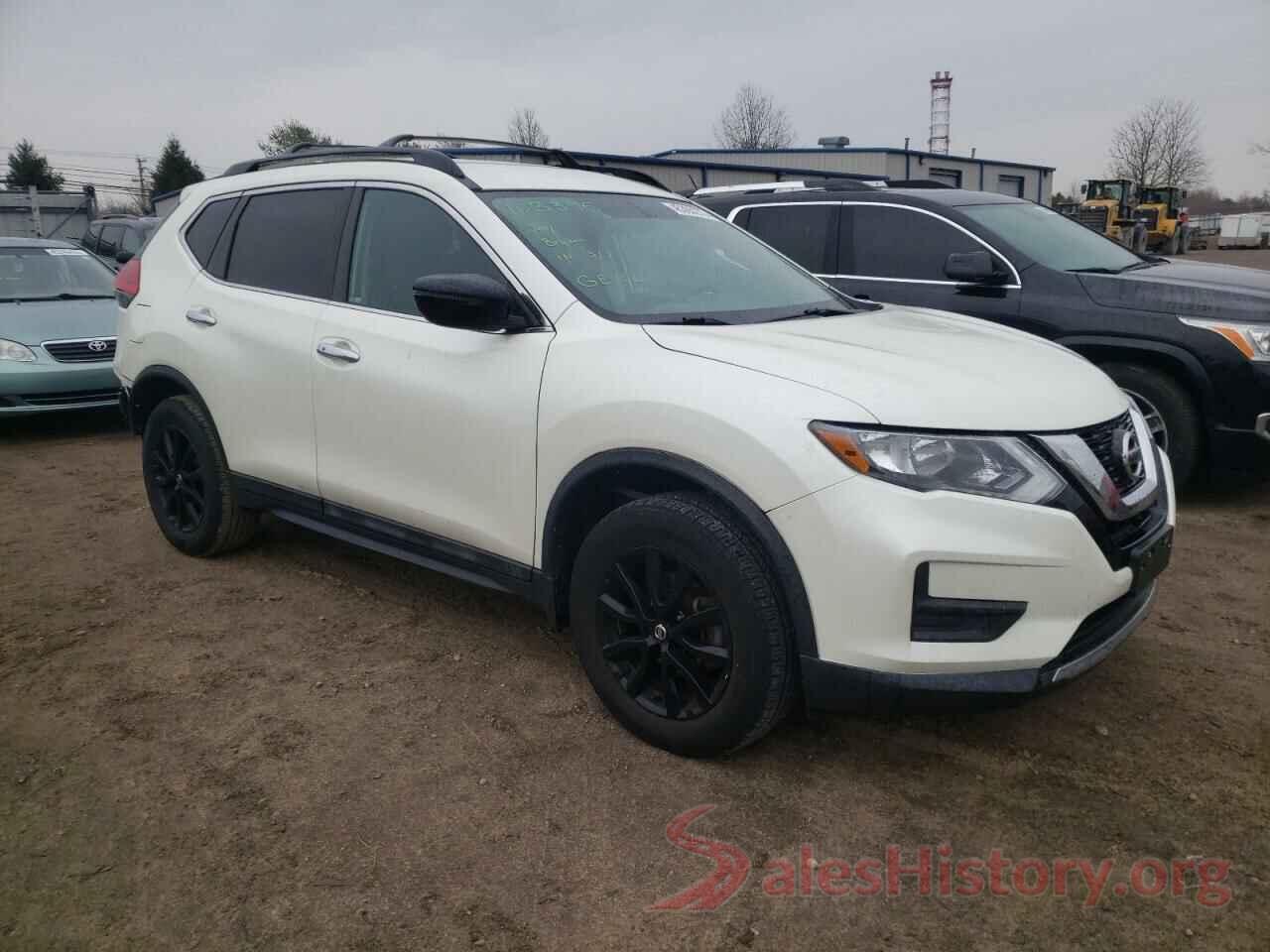 5N1AT2MV4HC808452 2017 NISSAN ROGUE