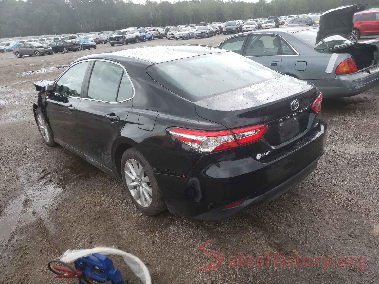 4T1B11HK8JU014011 2018 TOYOTA CAMRY