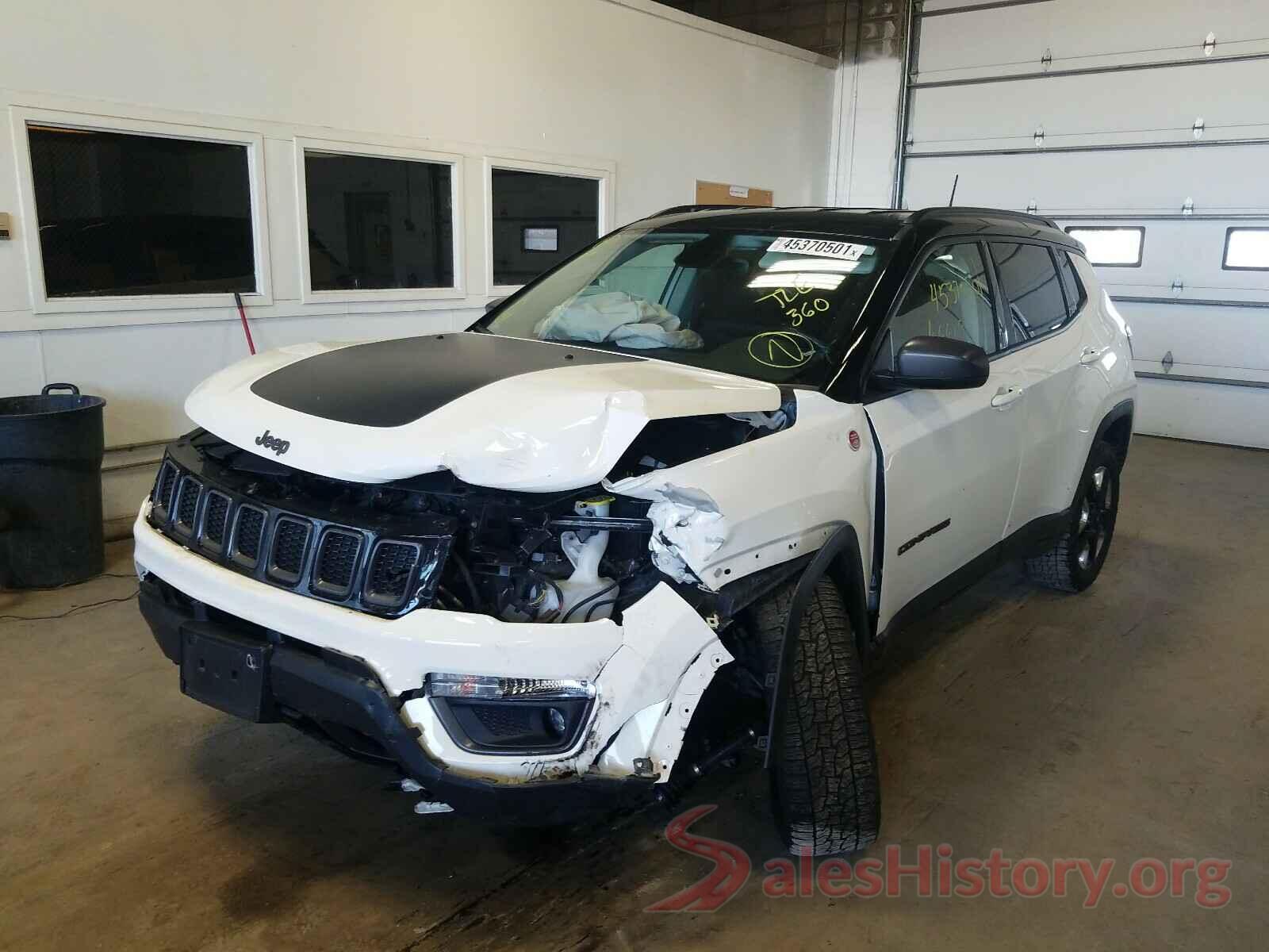 3C4NJDDB2JT210349 2018 JEEP COMPASS