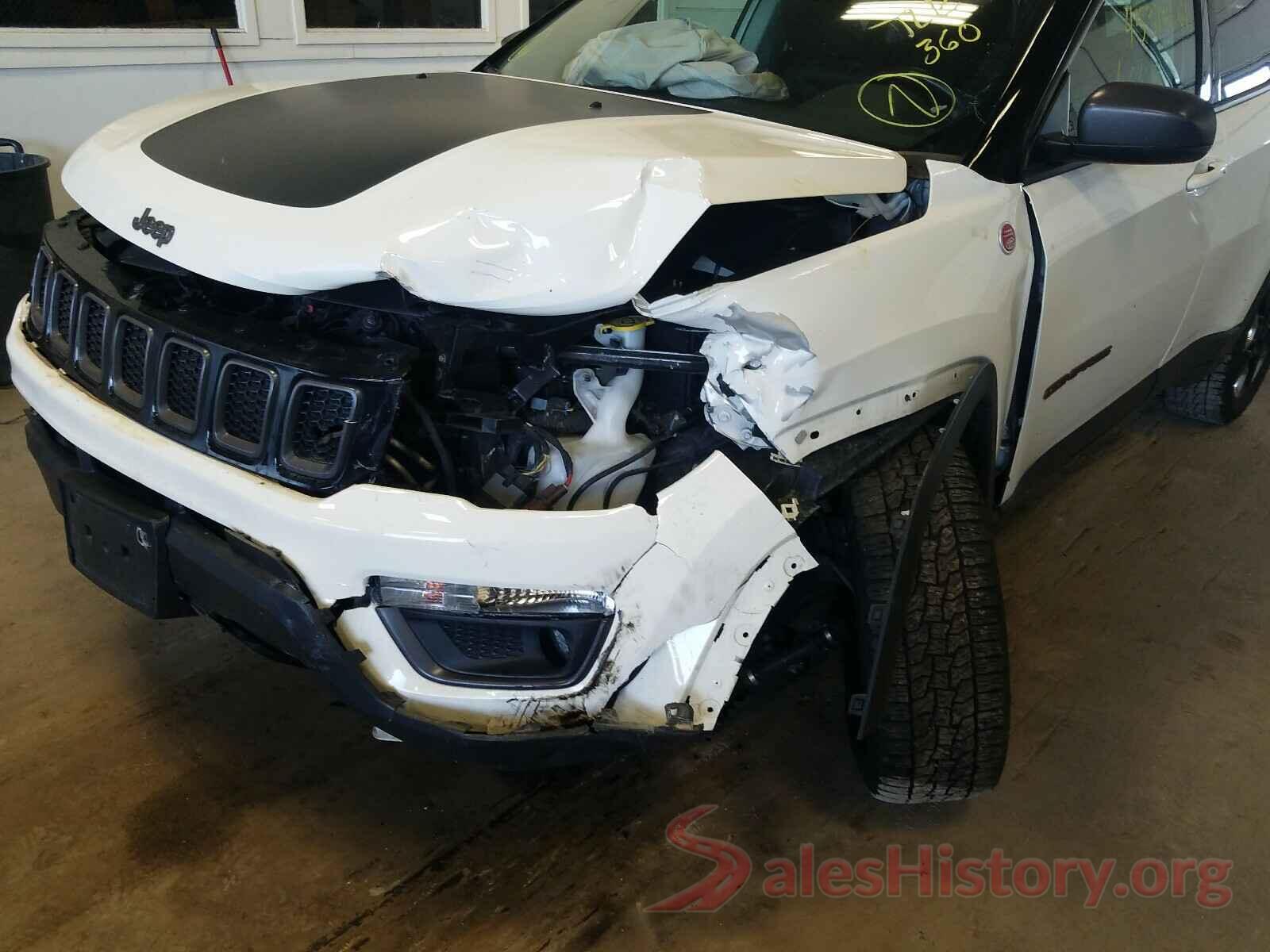 3C4NJDDB2JT210349 2018 JEEP COMPASS