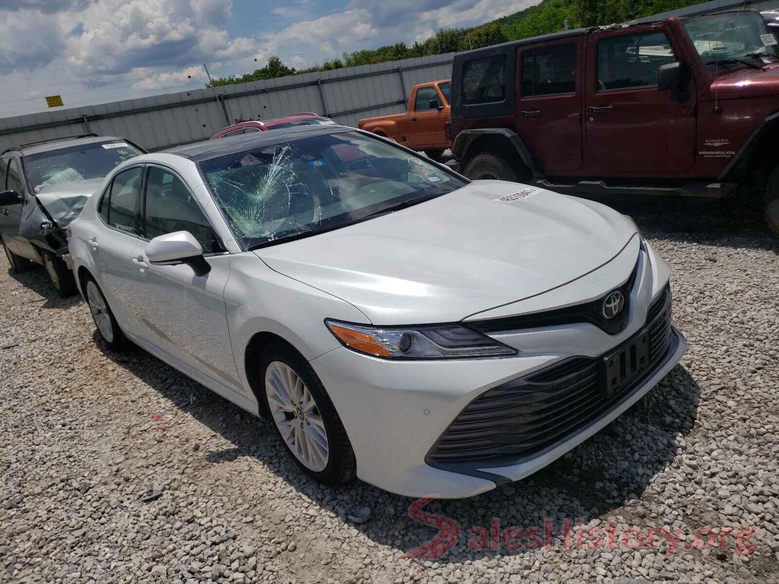 4T1B11HK4JU036913 2018 TOYOTA CAMRY