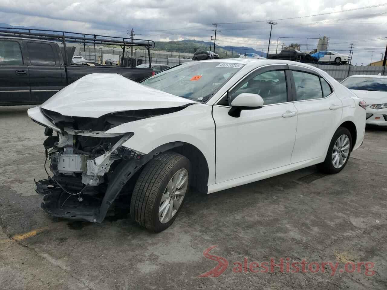 4T1B11HK7JU567118 2018 TOYOTA CAMRY