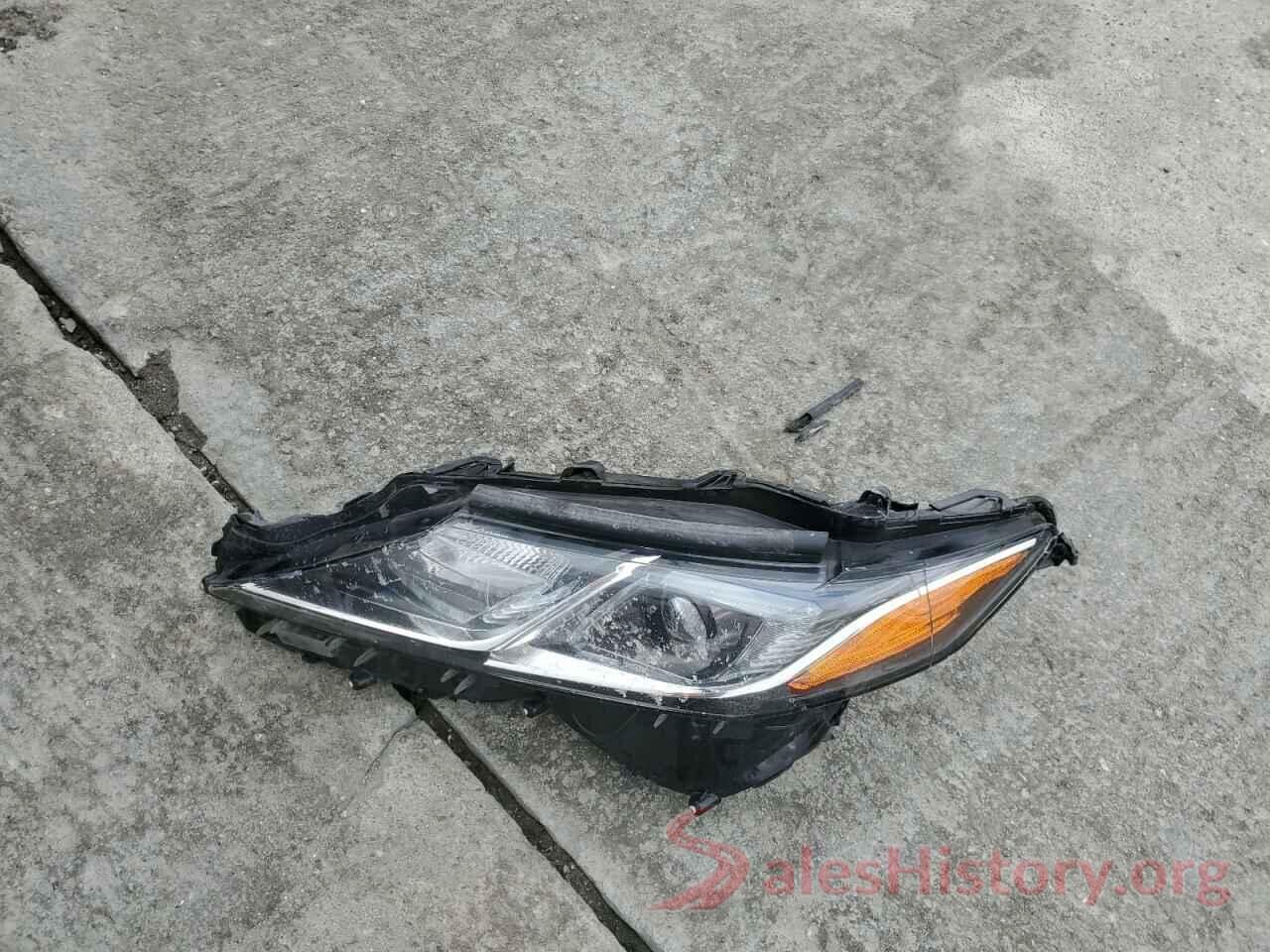 4T1B11HK7JU567118 2018 TOYOTA CAMRY