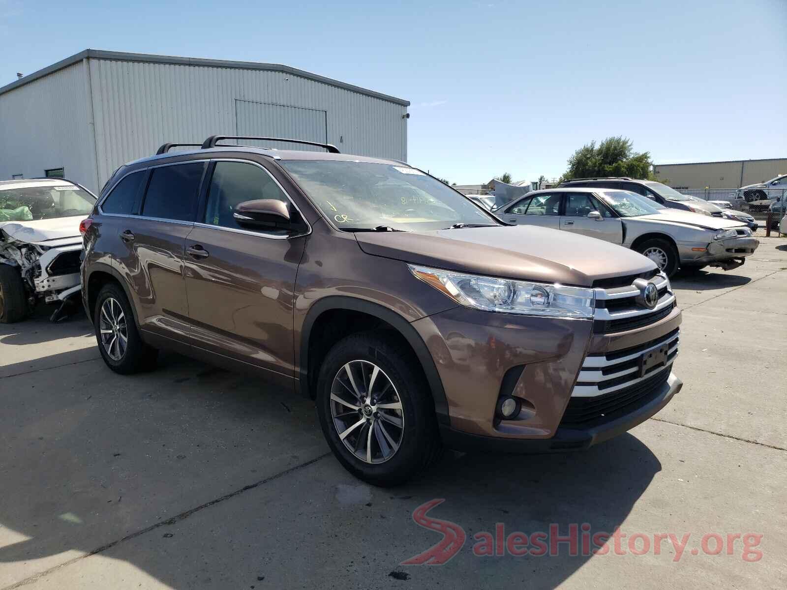 5TDKZRFH9JS244521 2018 TOYOTA HIGHLANDER