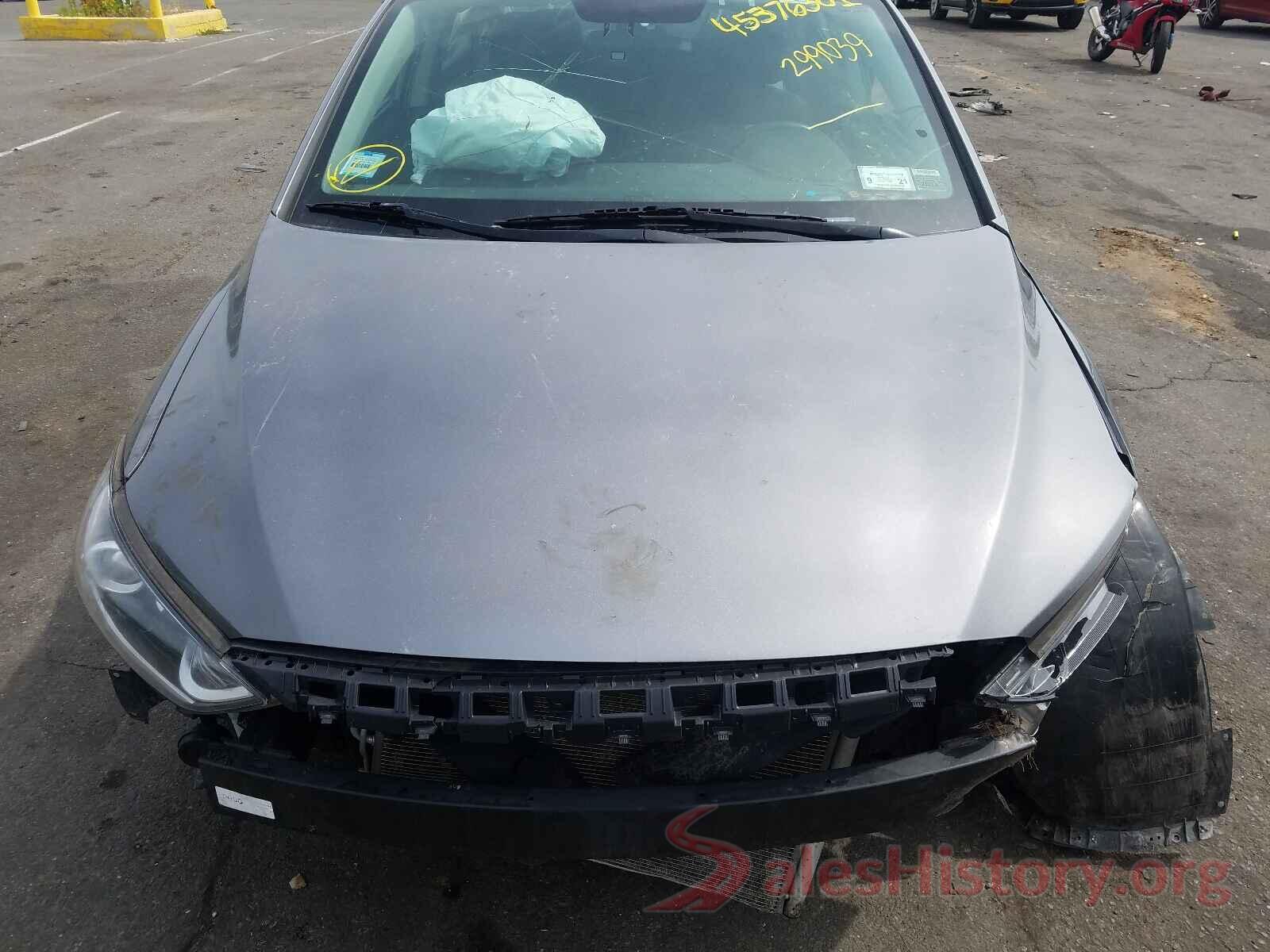 5NPD74LF5JH299039 2018 HYUNDAI ELANTRA