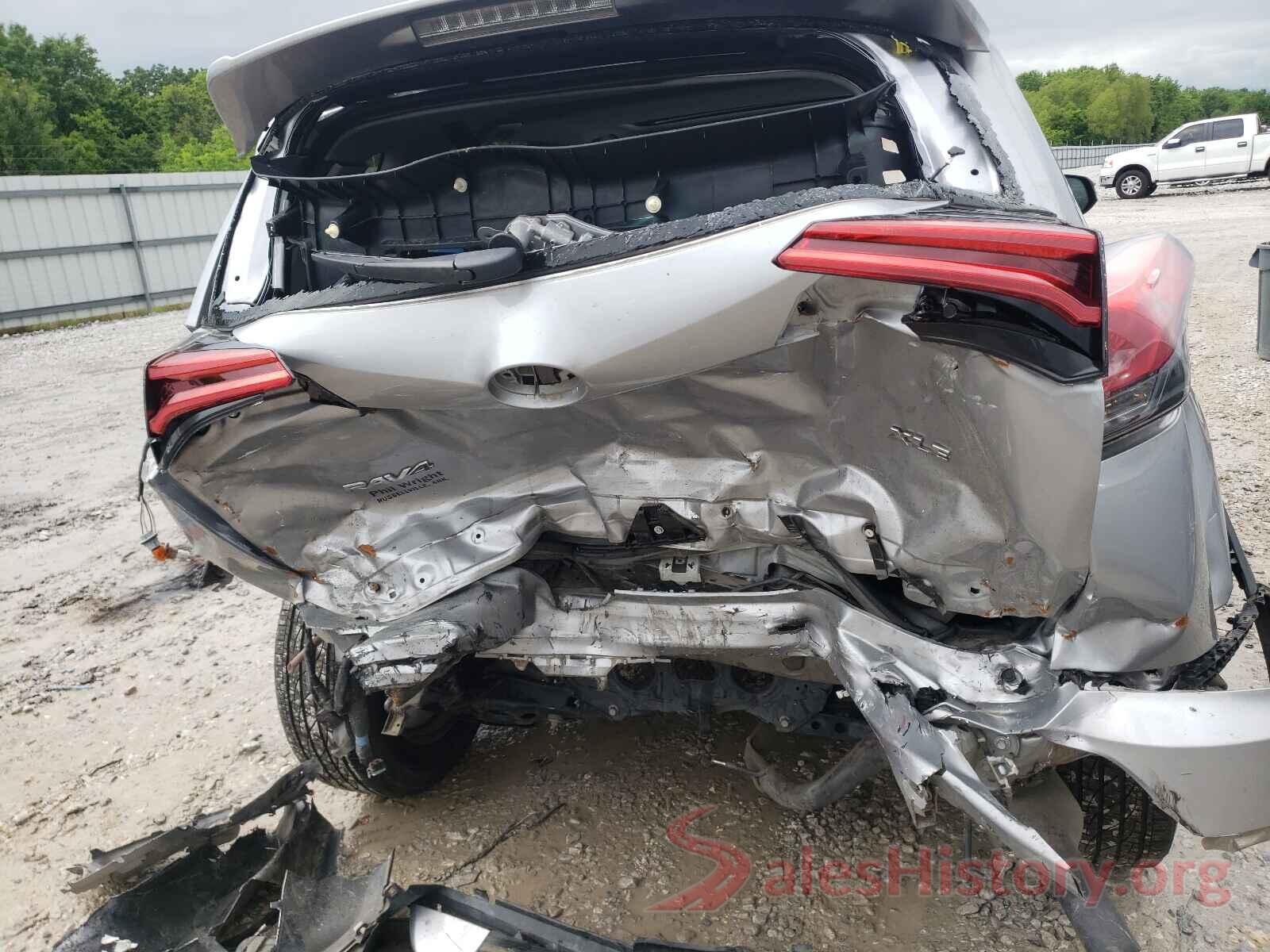 2T3WFREVXJW412408 2018 TOYOTA RAV4