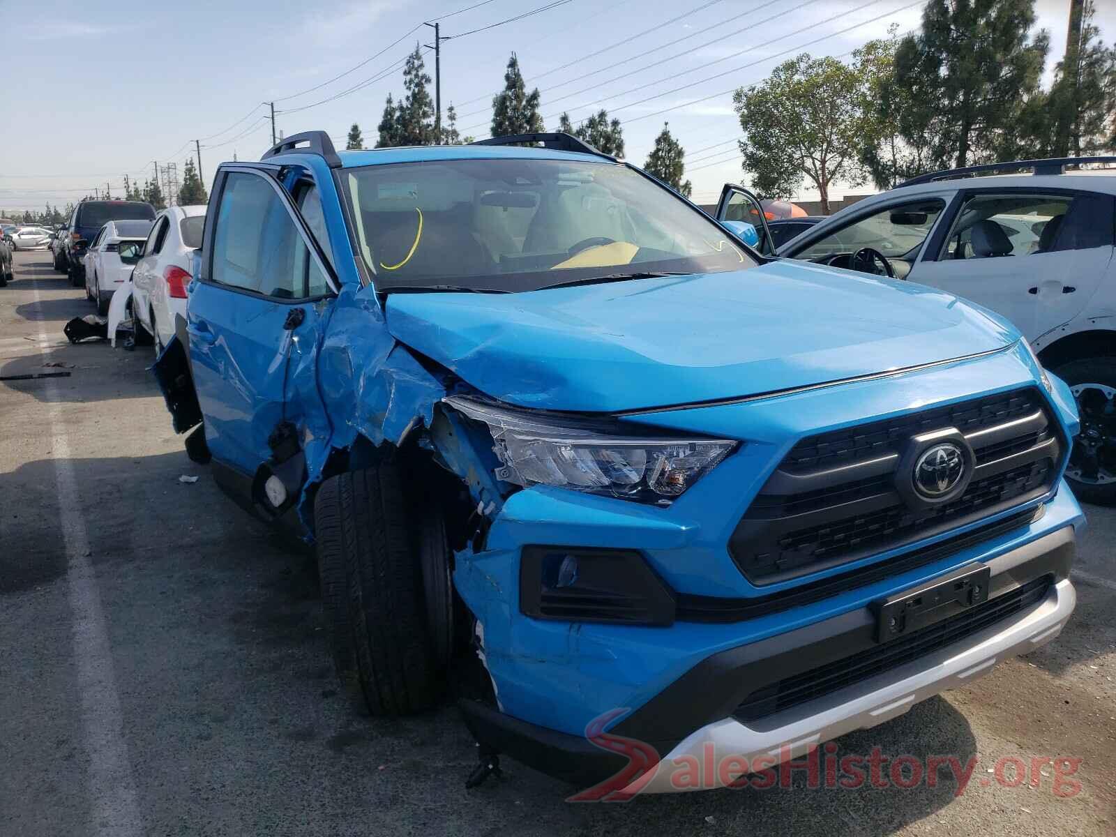 2T3J1RFV7KW020737 2019 TOYOTA RAV4