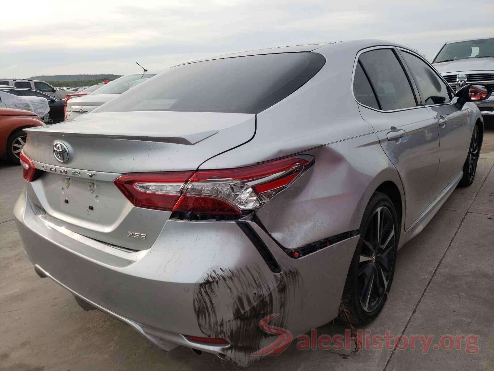 4T1B61HK4JU115886 2018 TOYOTA CAMRY