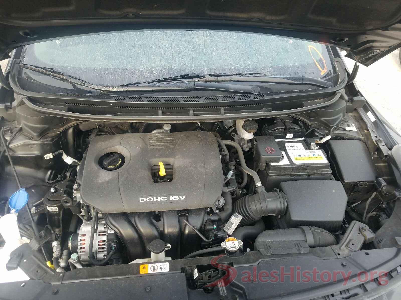 3KPFL4A72JE211052 2018 KIA FORTE