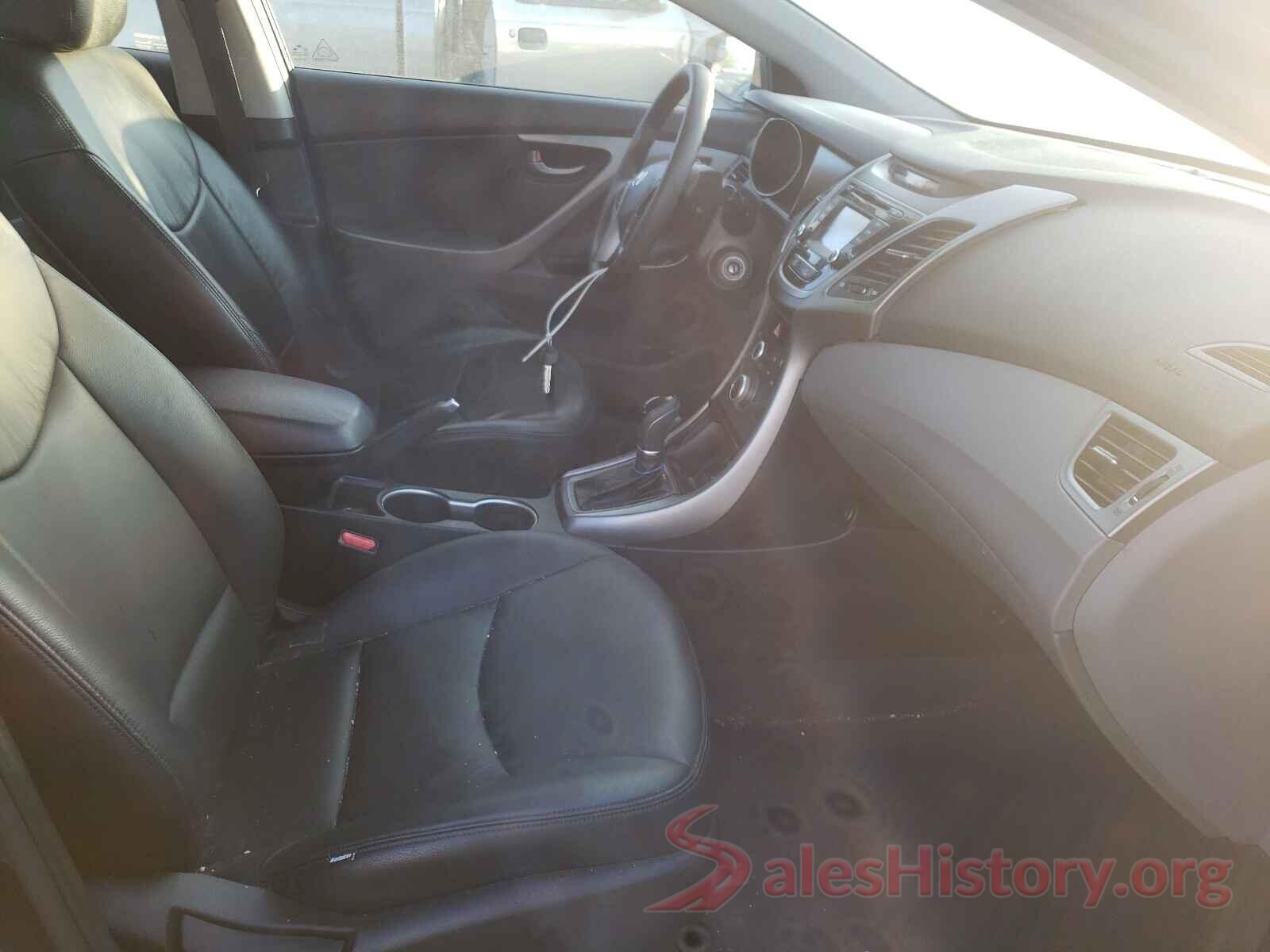 5NPDH4AE8GH693487 2016 HYUNDAI ELANTRA