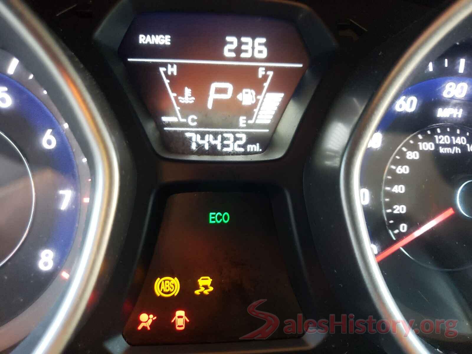 5NPDH4AE8GH693487 2016 HYUNDAI ELANTRA