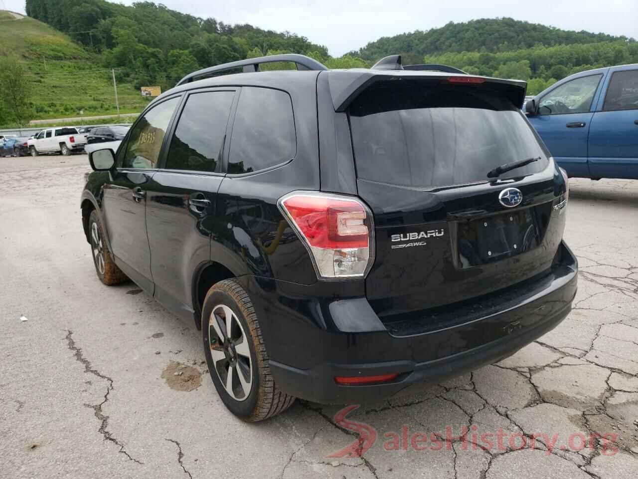 JF2SJADC3HH422018 2017 SUBARU FORESTER