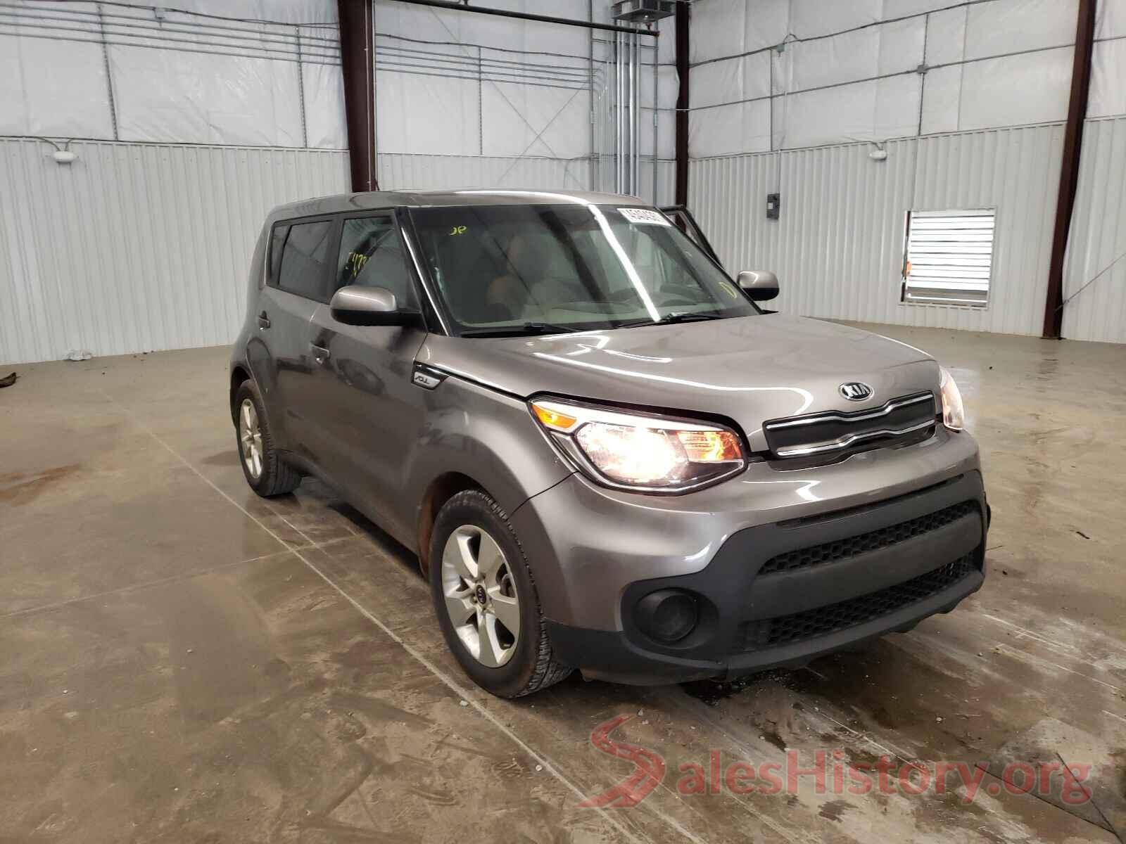 KNDJN2A26J7579330 2018 KIA SOUL