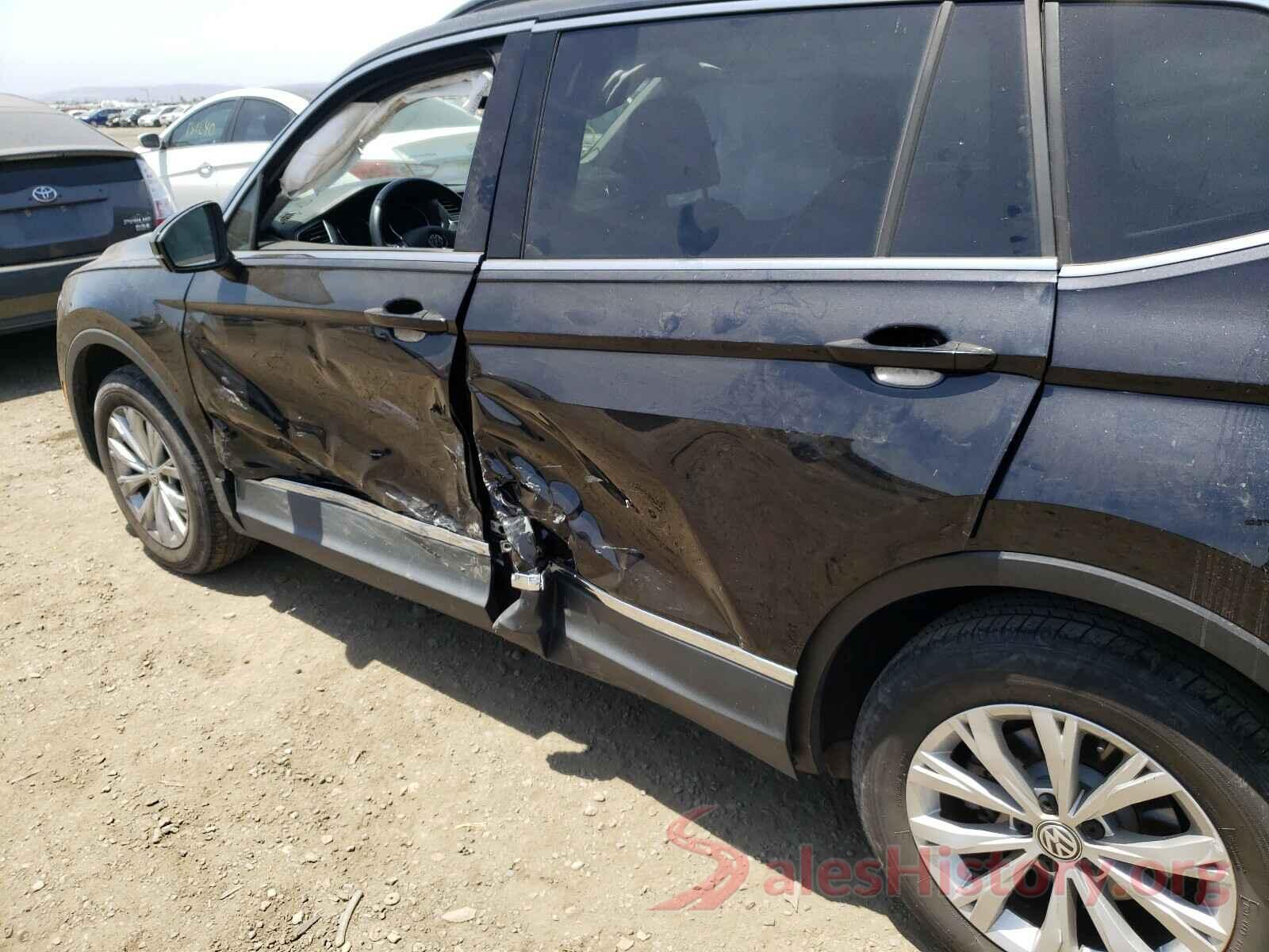 3VV3B7AX9JM139877 2018 VOLKSWAGEN TIGUAN