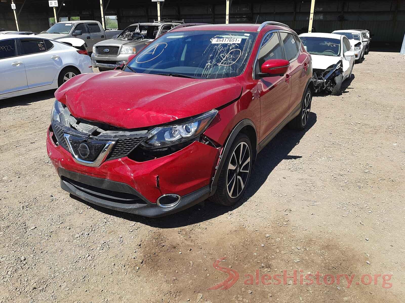 JN1BJ1CR4JW259906 2018 NISSAN ROGUE