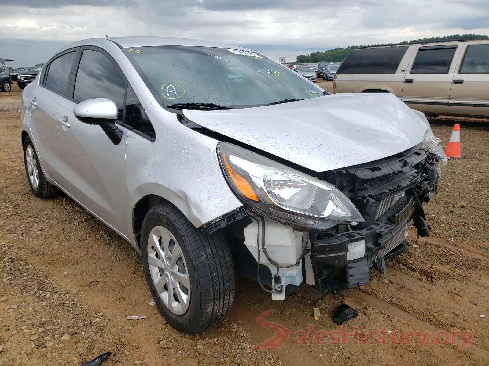 KNADM4A36H6021477 2017 KIA RIO