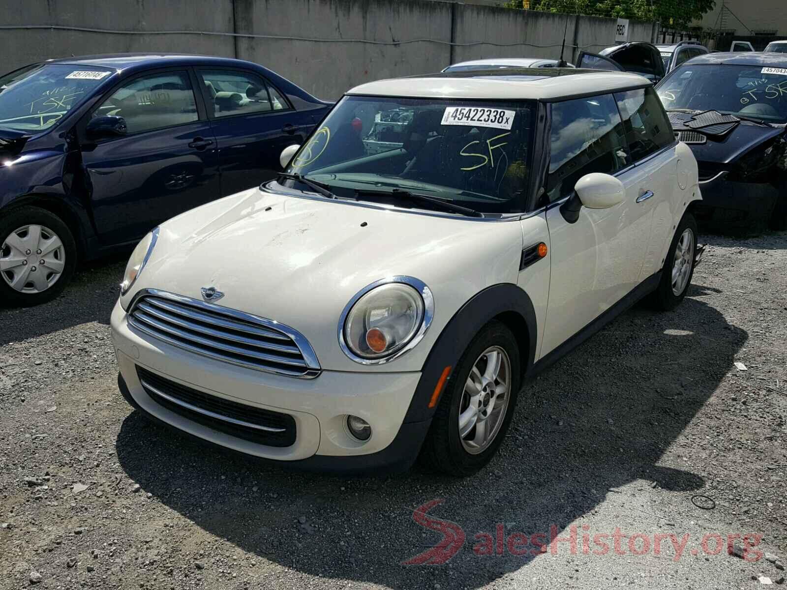 WMWSU3C55BT095899 2011 MINI COOPER