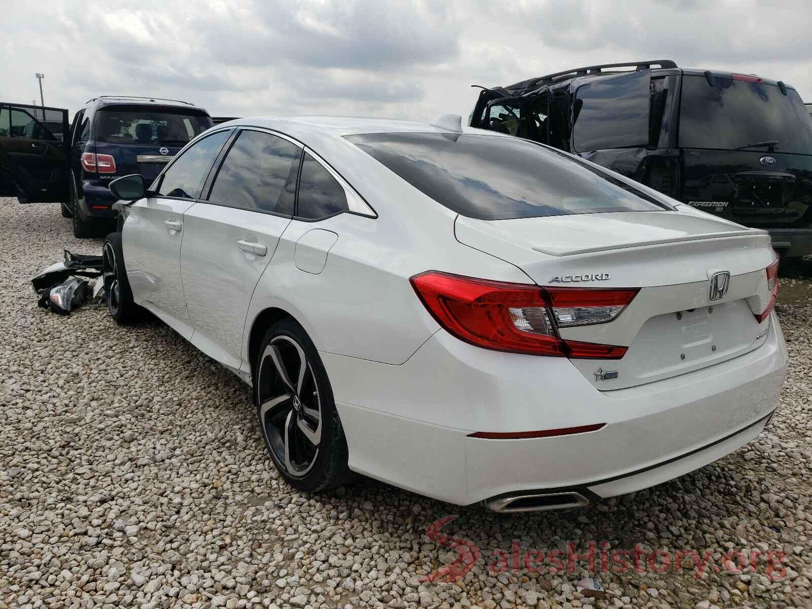 1HGCV1F3XJA158431 2018 HONDA ACCORD