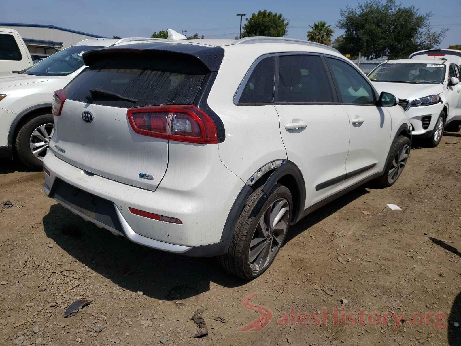 KNDCE3LC8H5064713 2017 KIA NIRO