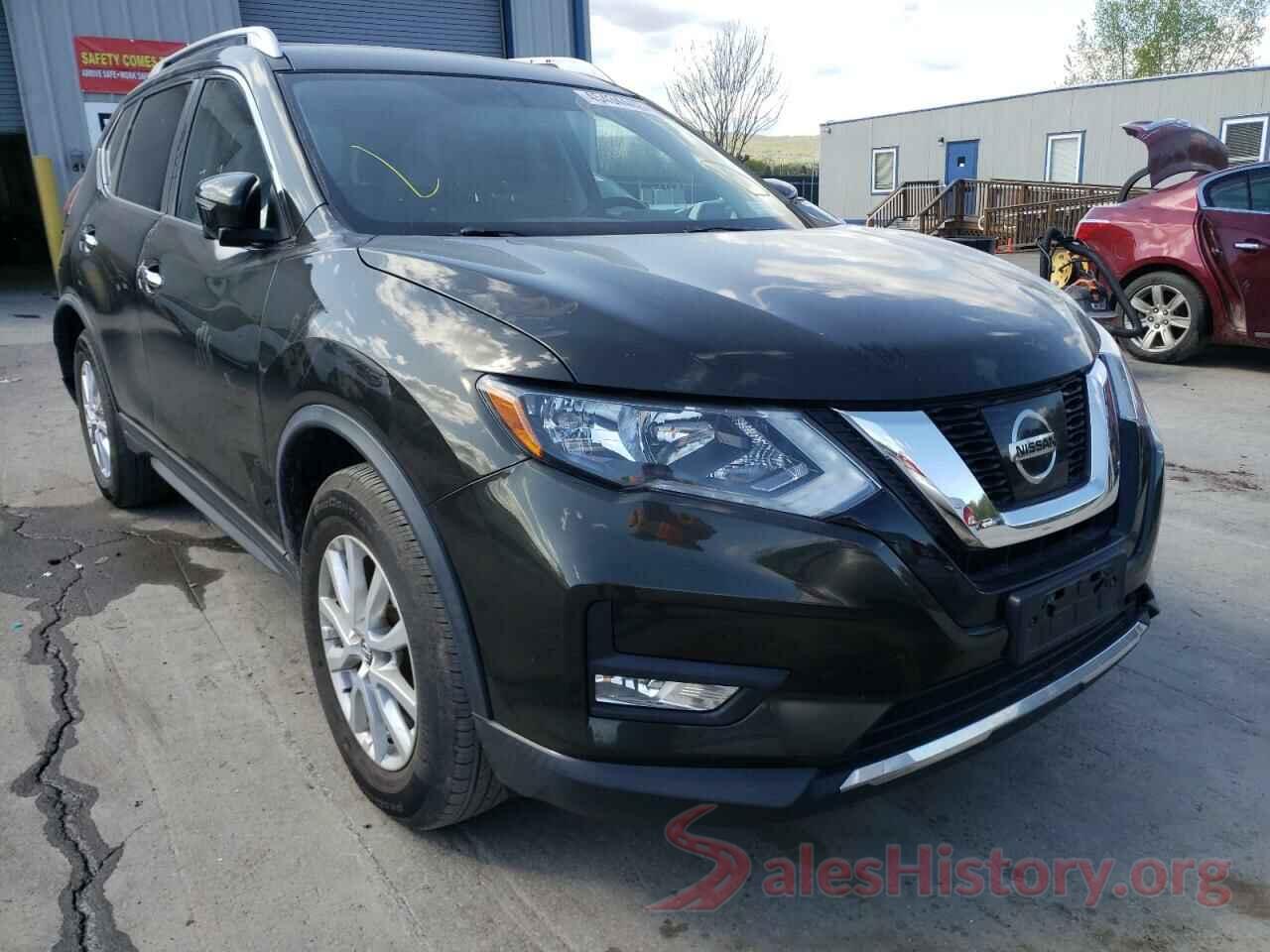 KNMAT2MV9HP599707 2017 NISSAN ROGUE