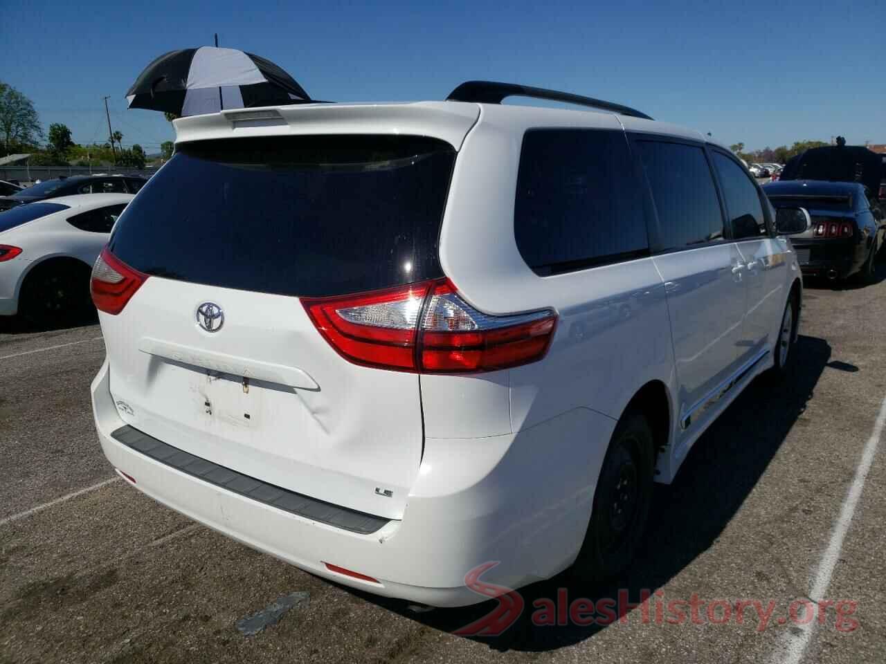 5TDKZ3DC6JS907838 2018 TOYOTA SIENNA