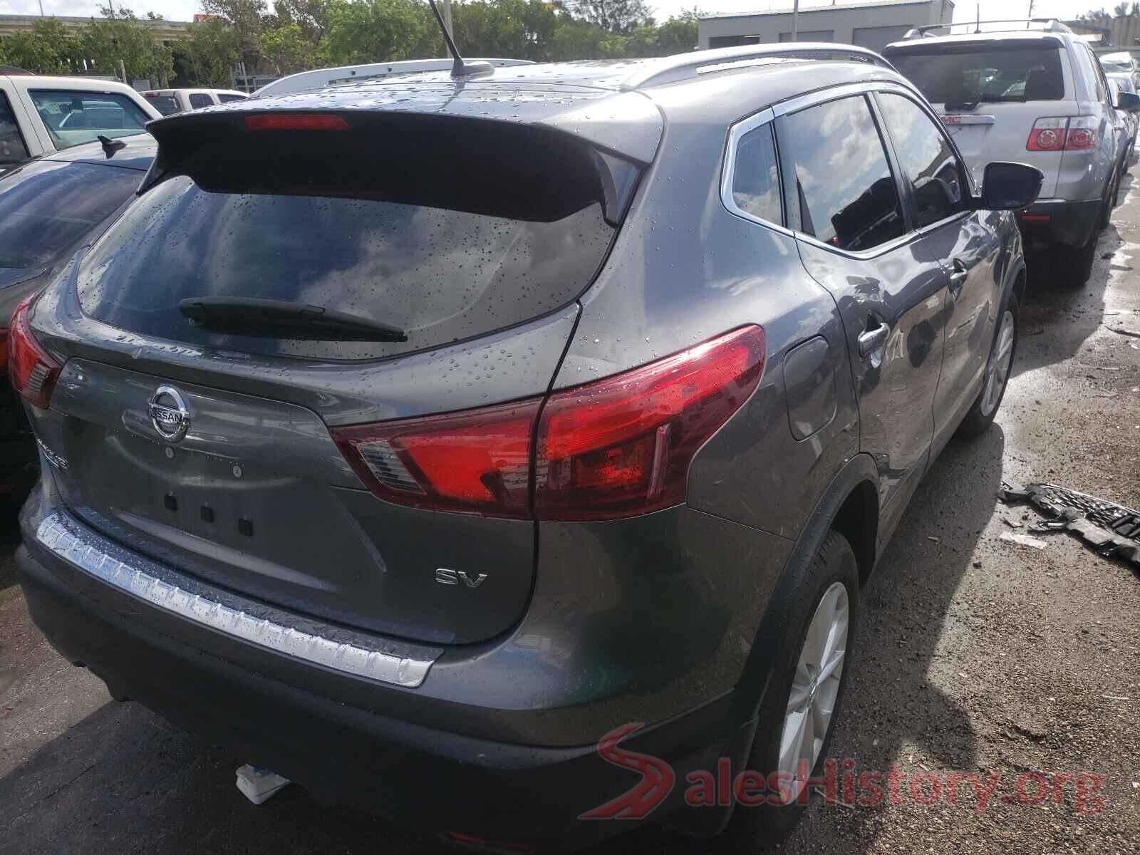 JN1BJ1CP3JW162713 2018 NISSAN ROGUE