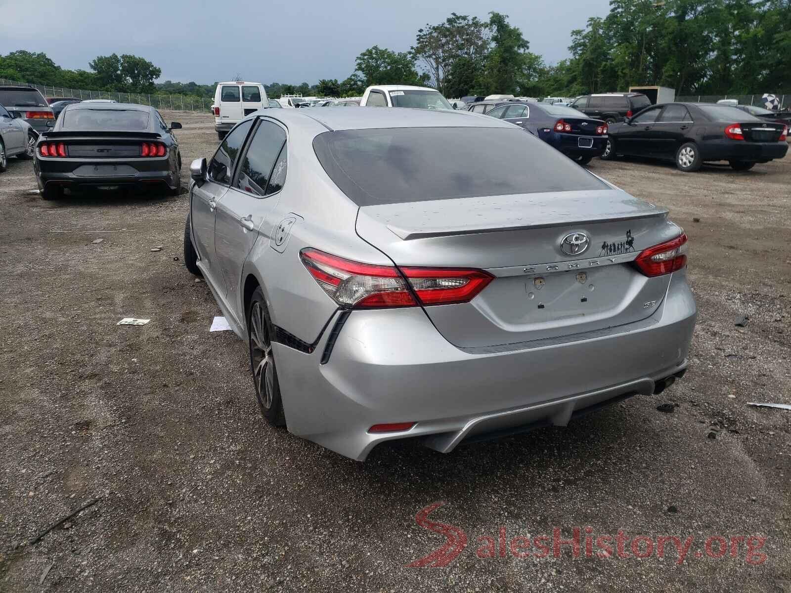 4T1B11HK2JU542384 2018 TOYOTA CAMRY