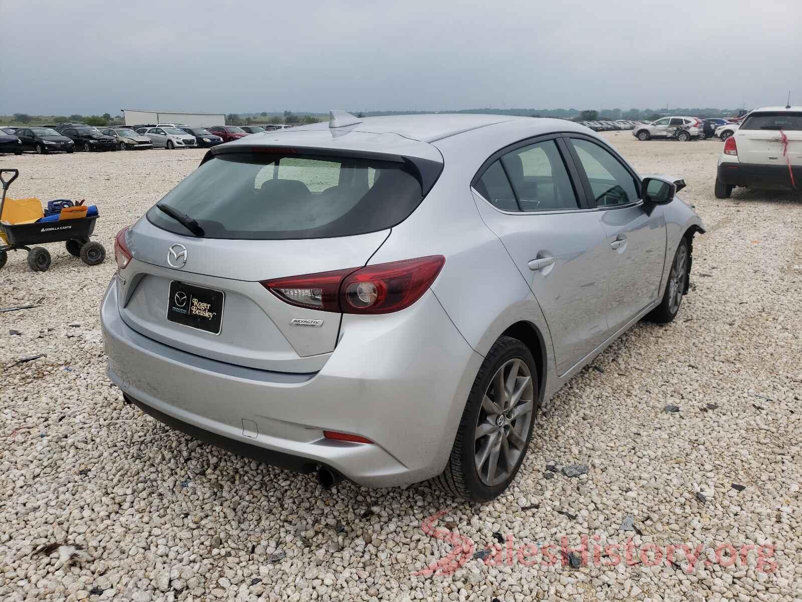 3MZBN1M37JM237391 2018 MAZDA 3