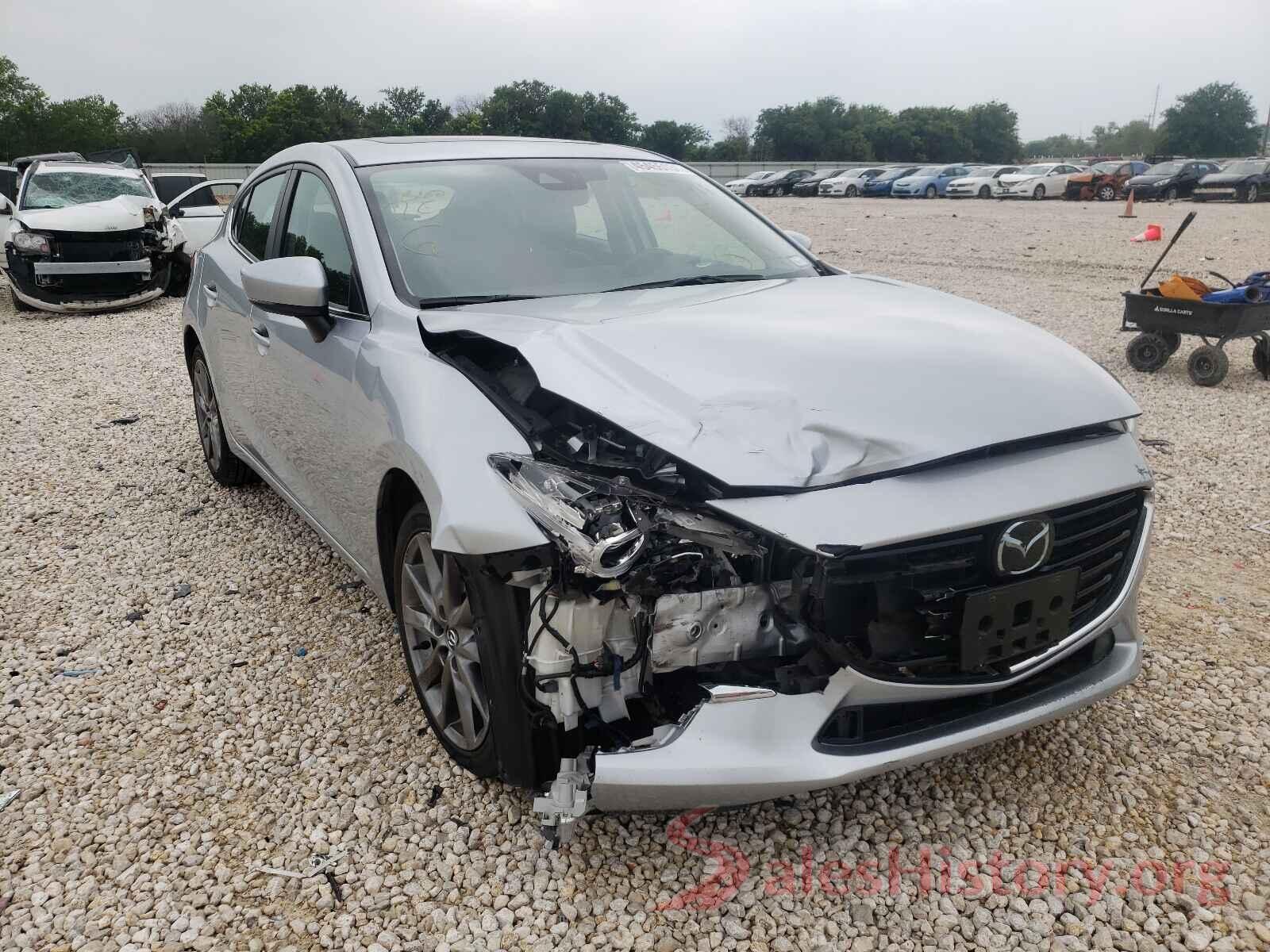 3MZBN1M37JM237391 2018 MAZDA 3