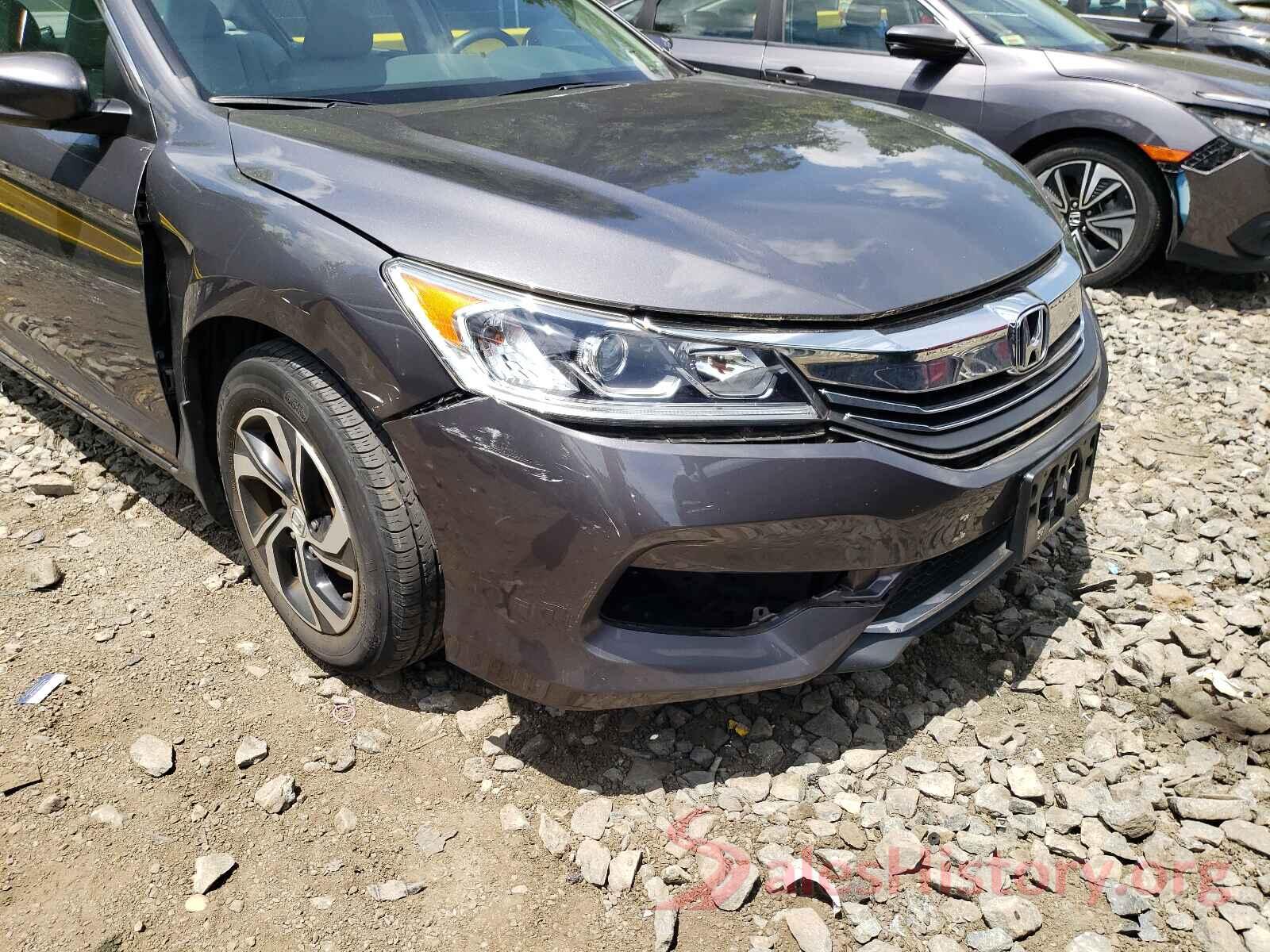 1HGCR2F30HA207544 2017 HONDA ACCORD