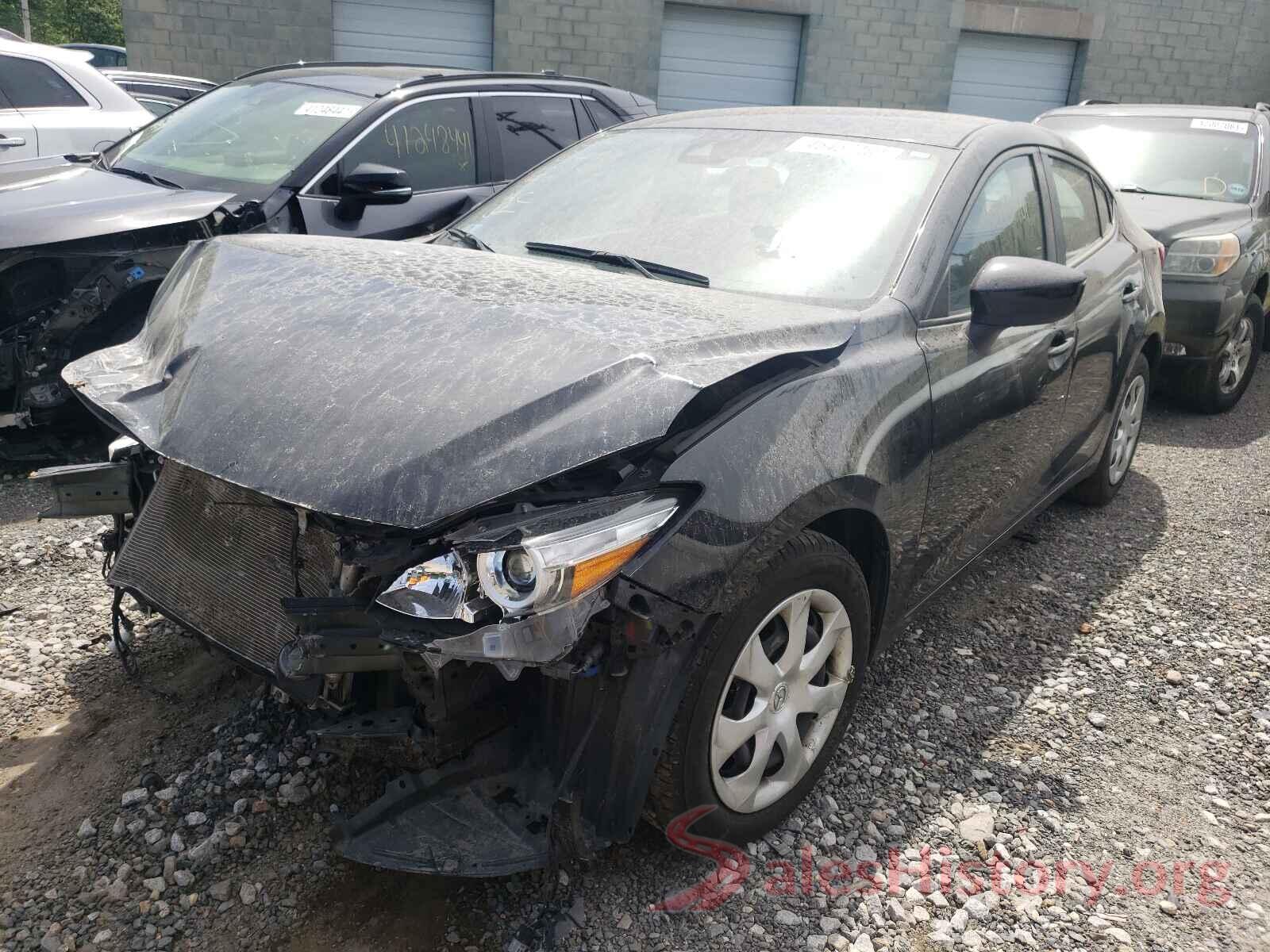 3MZBN1U74JM266866 2018 MAZDA 3