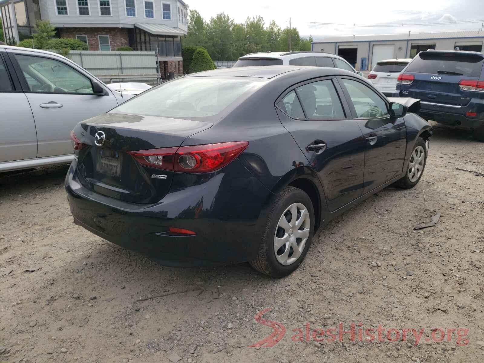 3MZBN1U74JM266866 2018 MAZDA 3