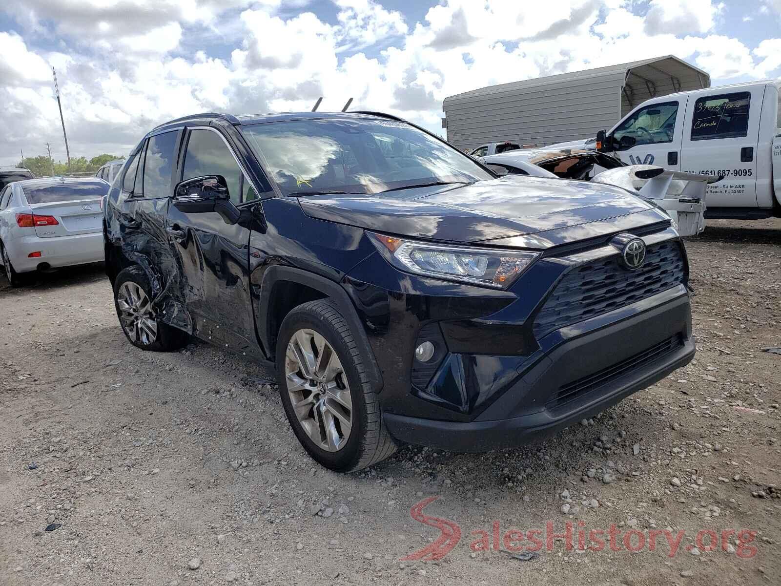 JTMC1RFV3KD012060 2019 TOYOTA RAV4