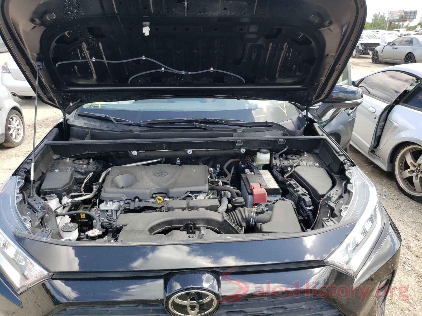 JTMC1RFV3KD012060 2019 TOYOTA RAV4