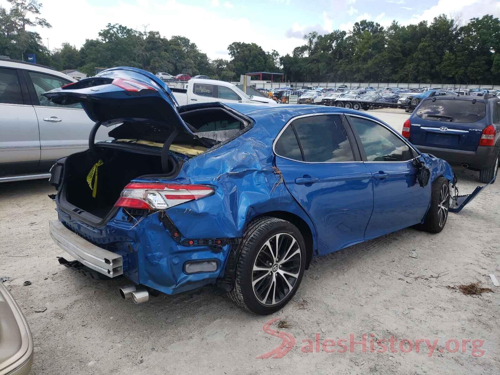 4T1B11HK3JU095144 2018 TOYOTA CAMRY