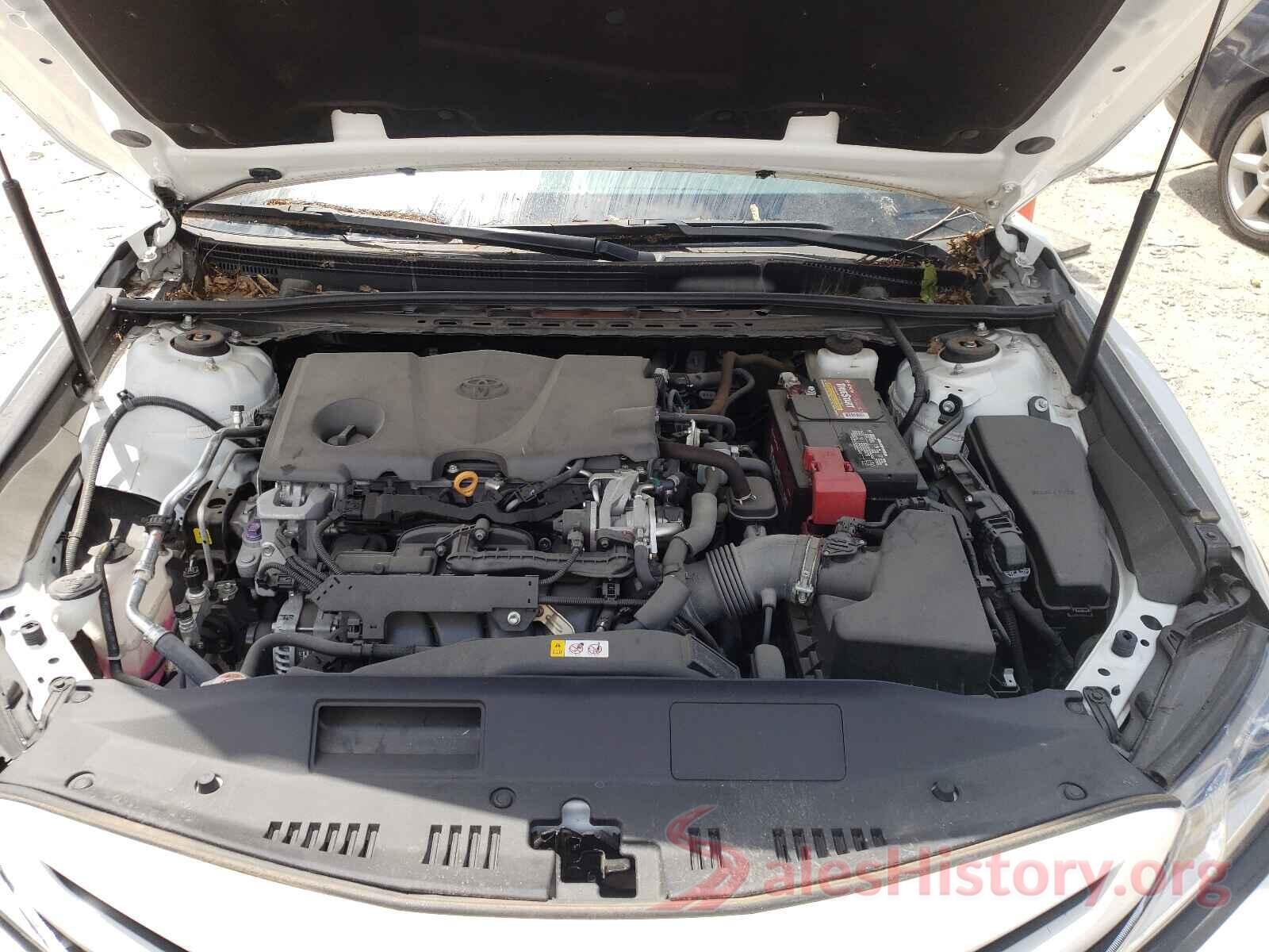 4T1B11HK4JU031887 2018 TOYOTA CAMRY