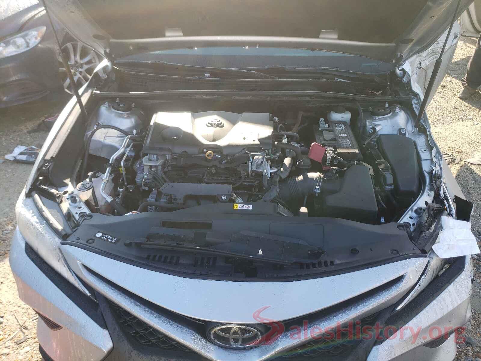 4T1B11HKXJU552192 2018 TOYOTA CAMRY