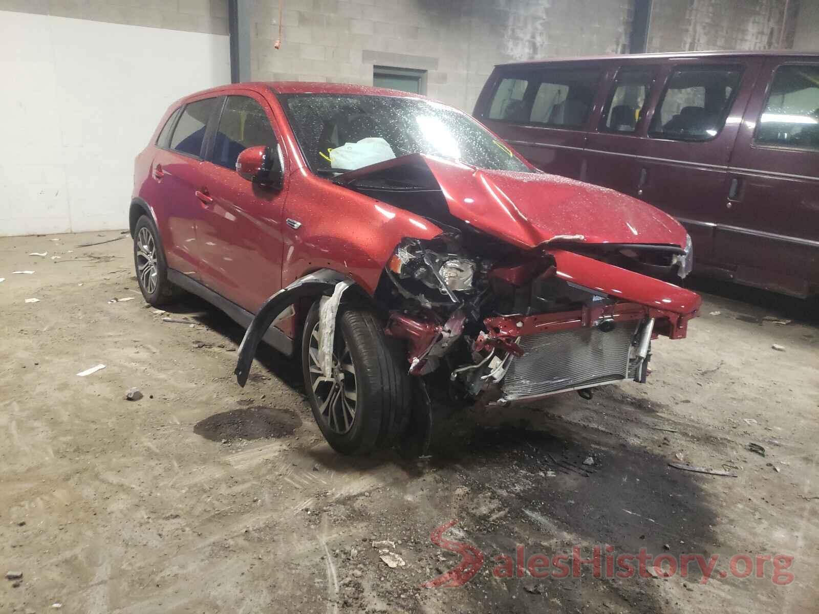 JA4AP3AUXJU019226 2018 MITSUBISHI OUTLANDER