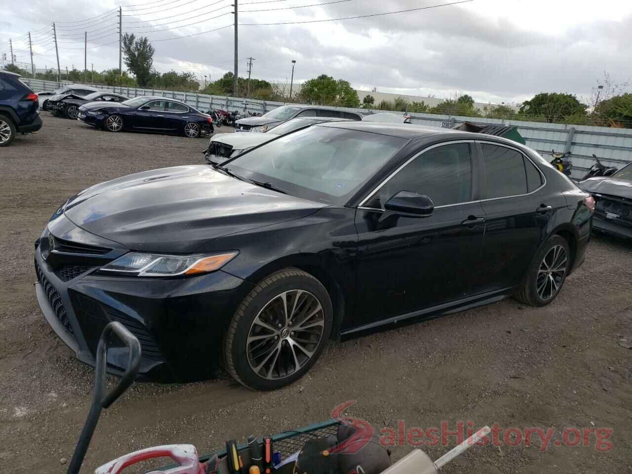 JTNB11HK4J3019695 2018 TOYOTA CAMRY