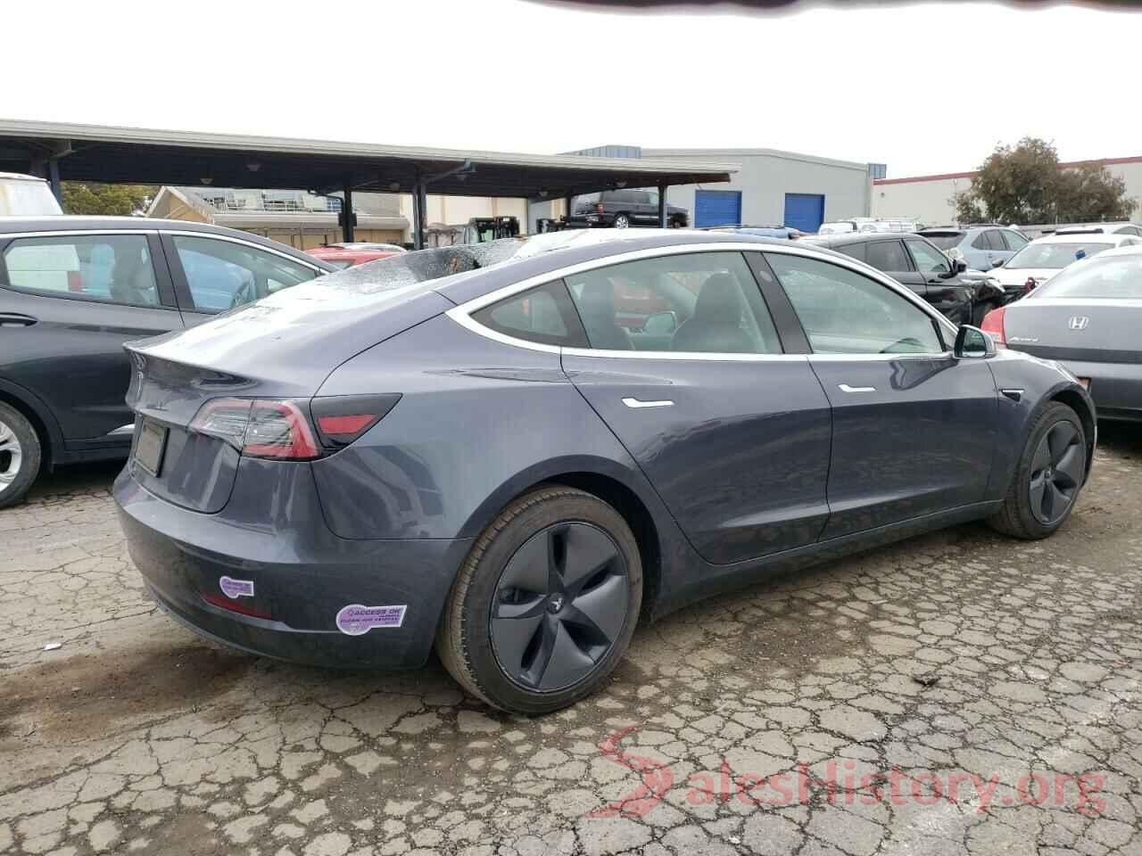 5YJ3E1EA9JF158734 2018 TESLA MODEL 3