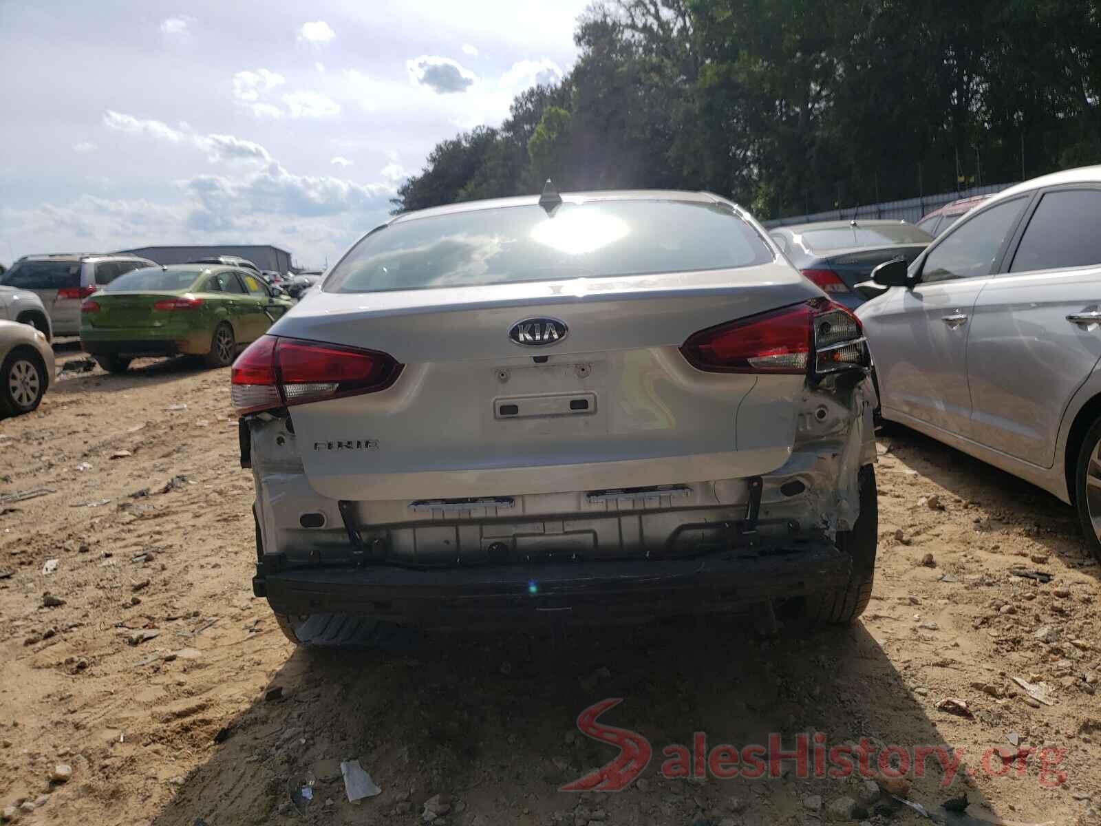 3KPFL4A77JE240921 2018 KIA FORTE