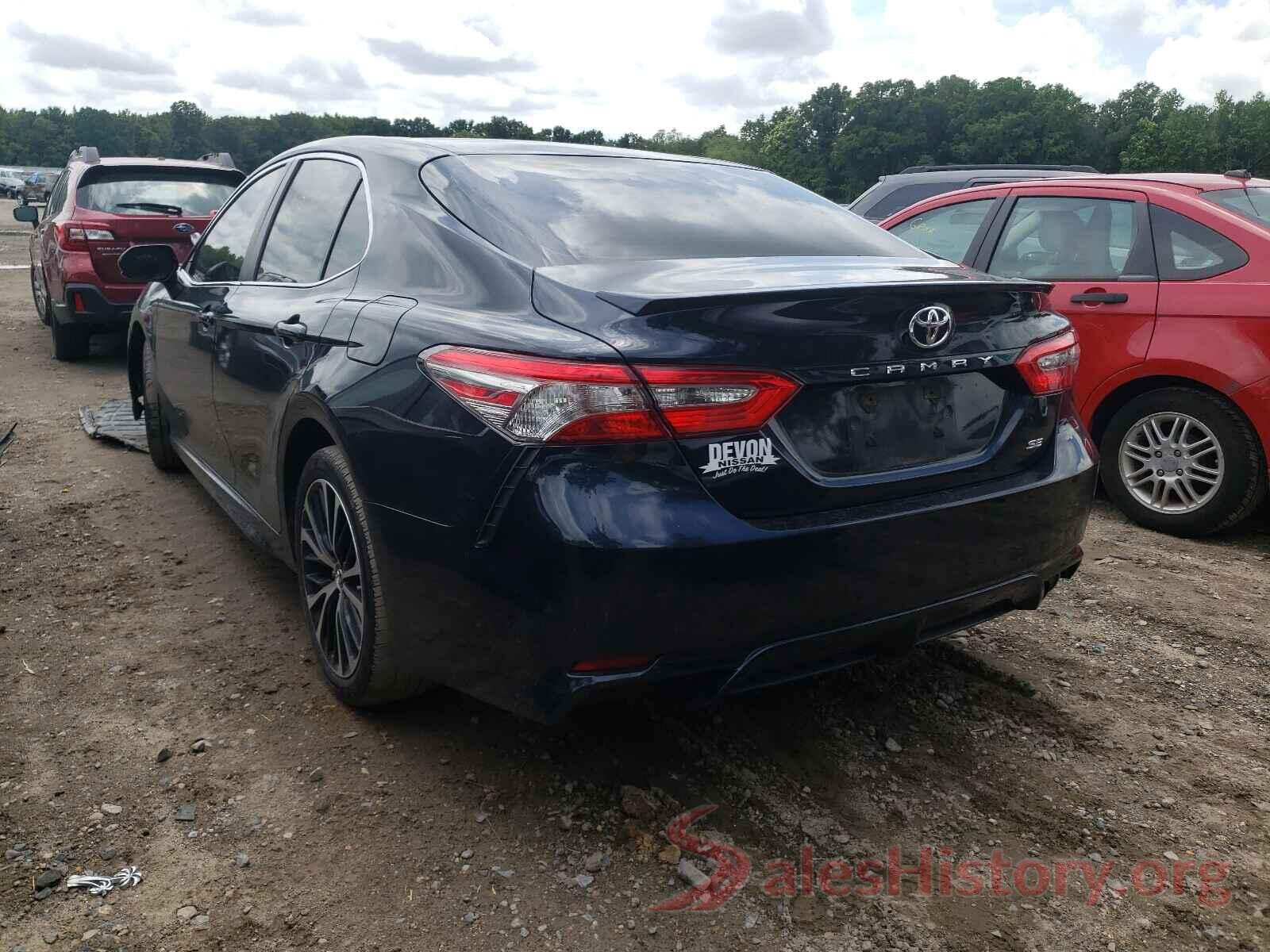 4T1B11HK2JU530221 2018 TOYOTA CAMRY