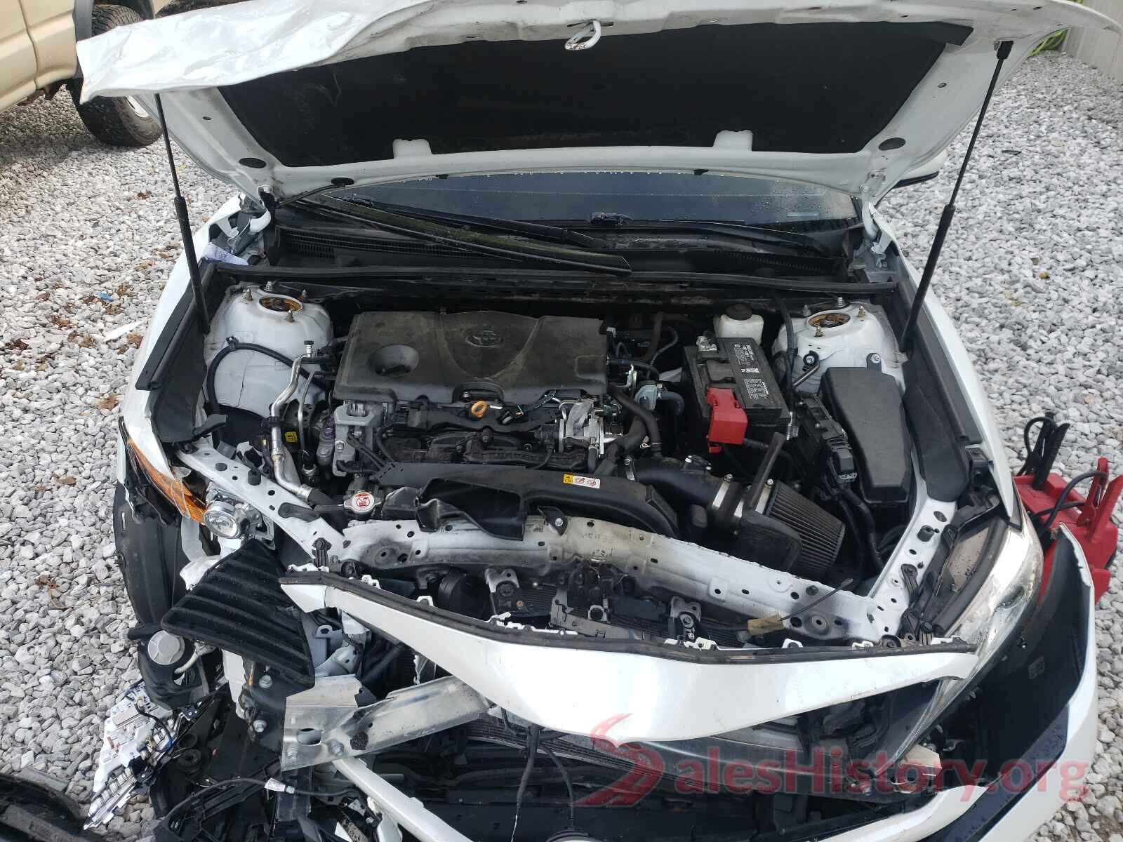 4T1B61HK9JU071058 2018 TOYOTA CAMRY